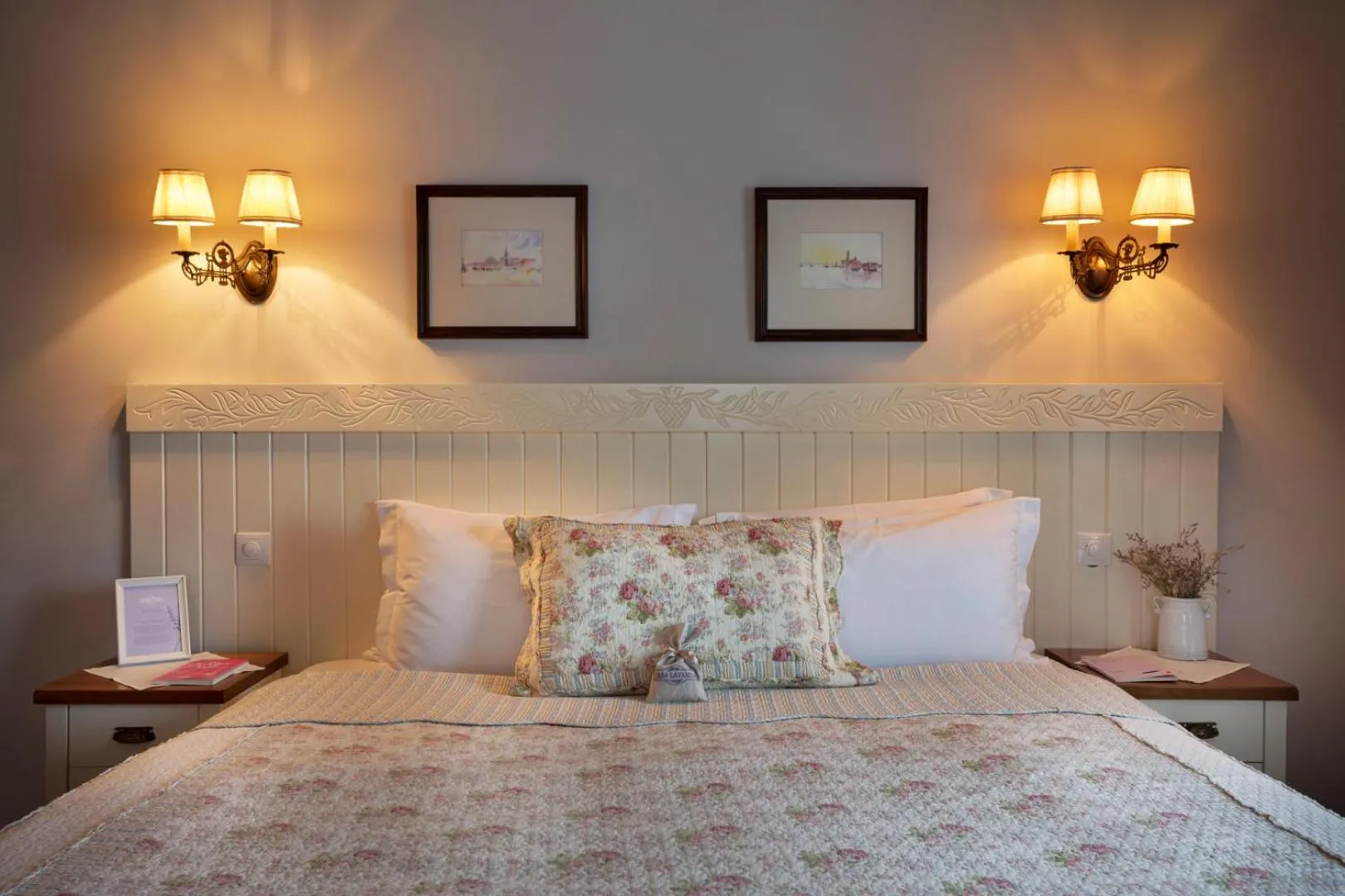 Bed in Casa Lavanda Boutique Hotel