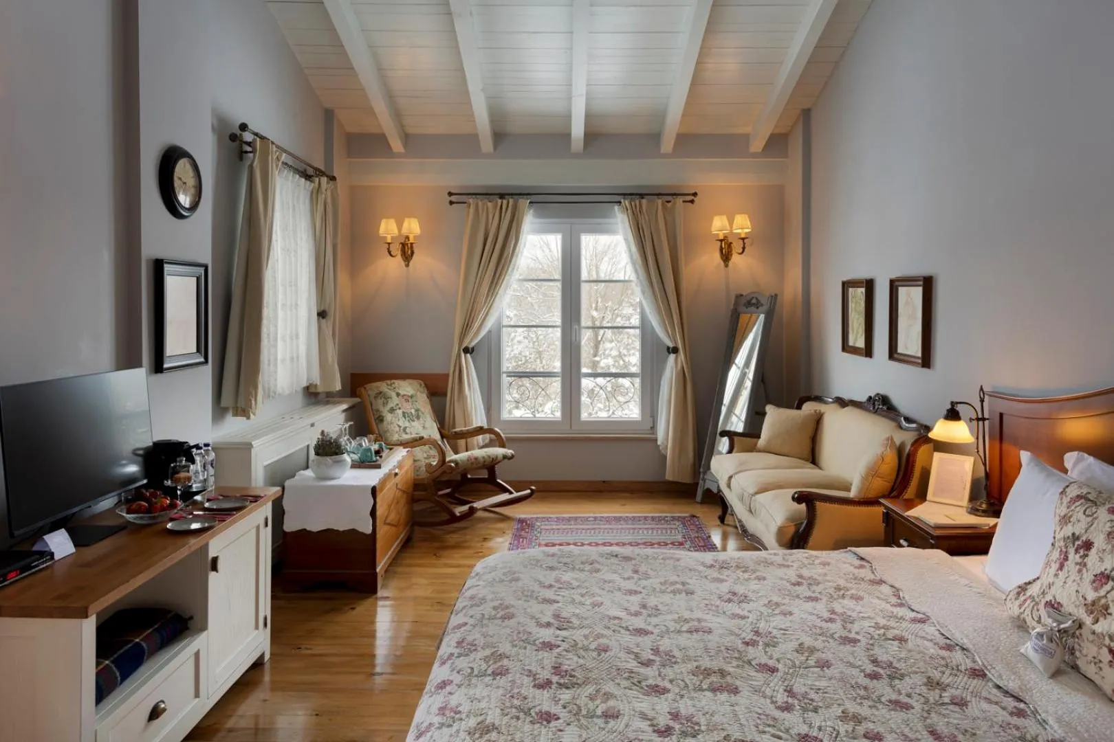 Bed in Casa Lavanda Boutique Hotel