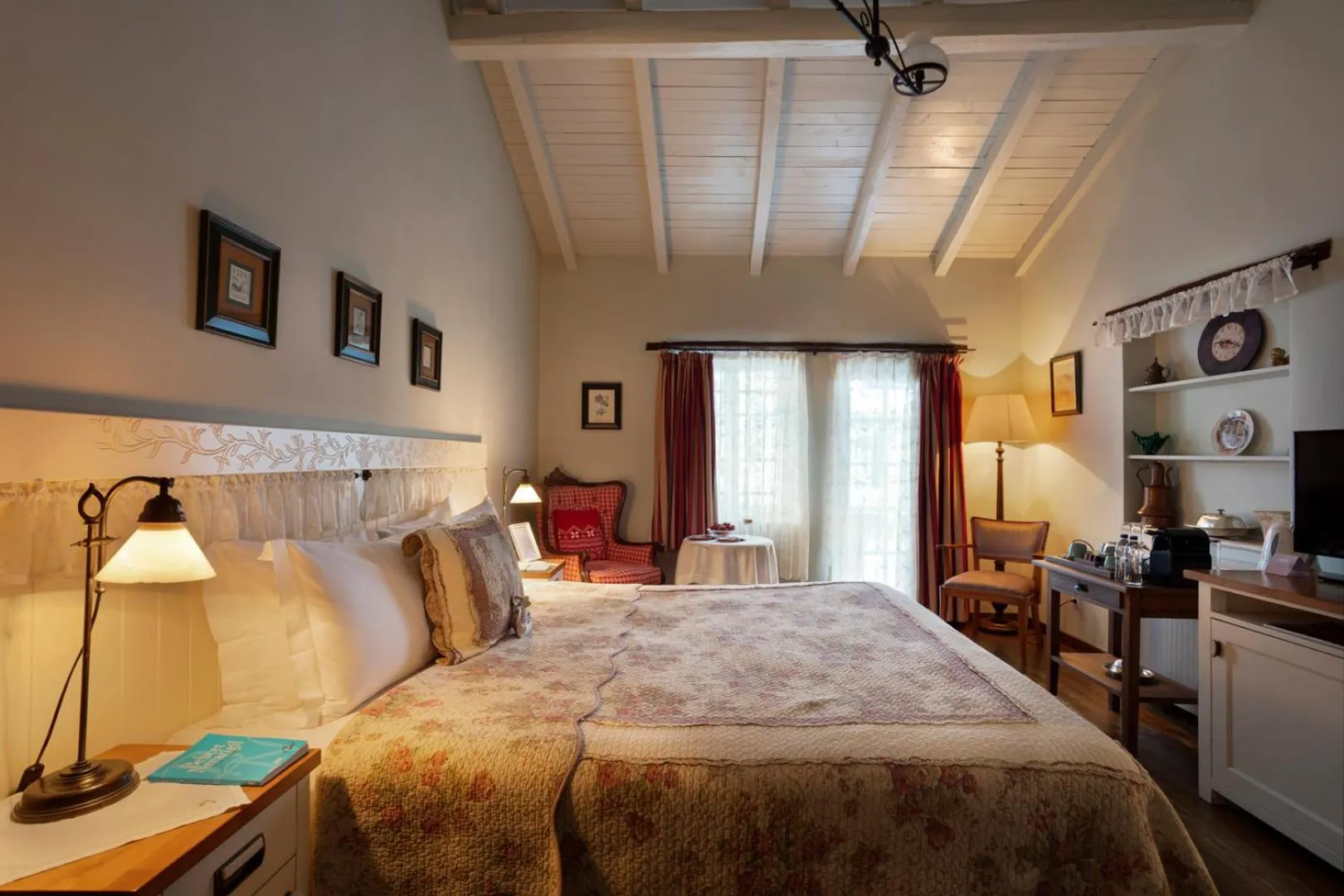 Bed in Casa Lavanda Boutique Hotel