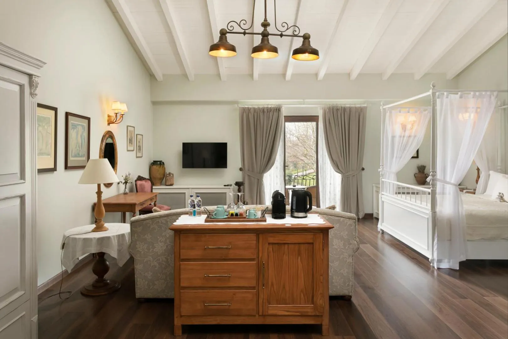 Bed in Casa Lavanda Boutique Hotel