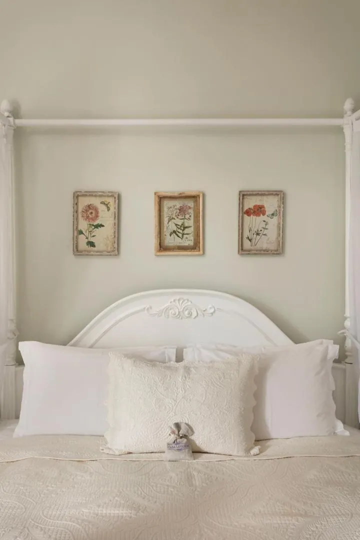 Bed in Casa Lavanda Boutique Hotel