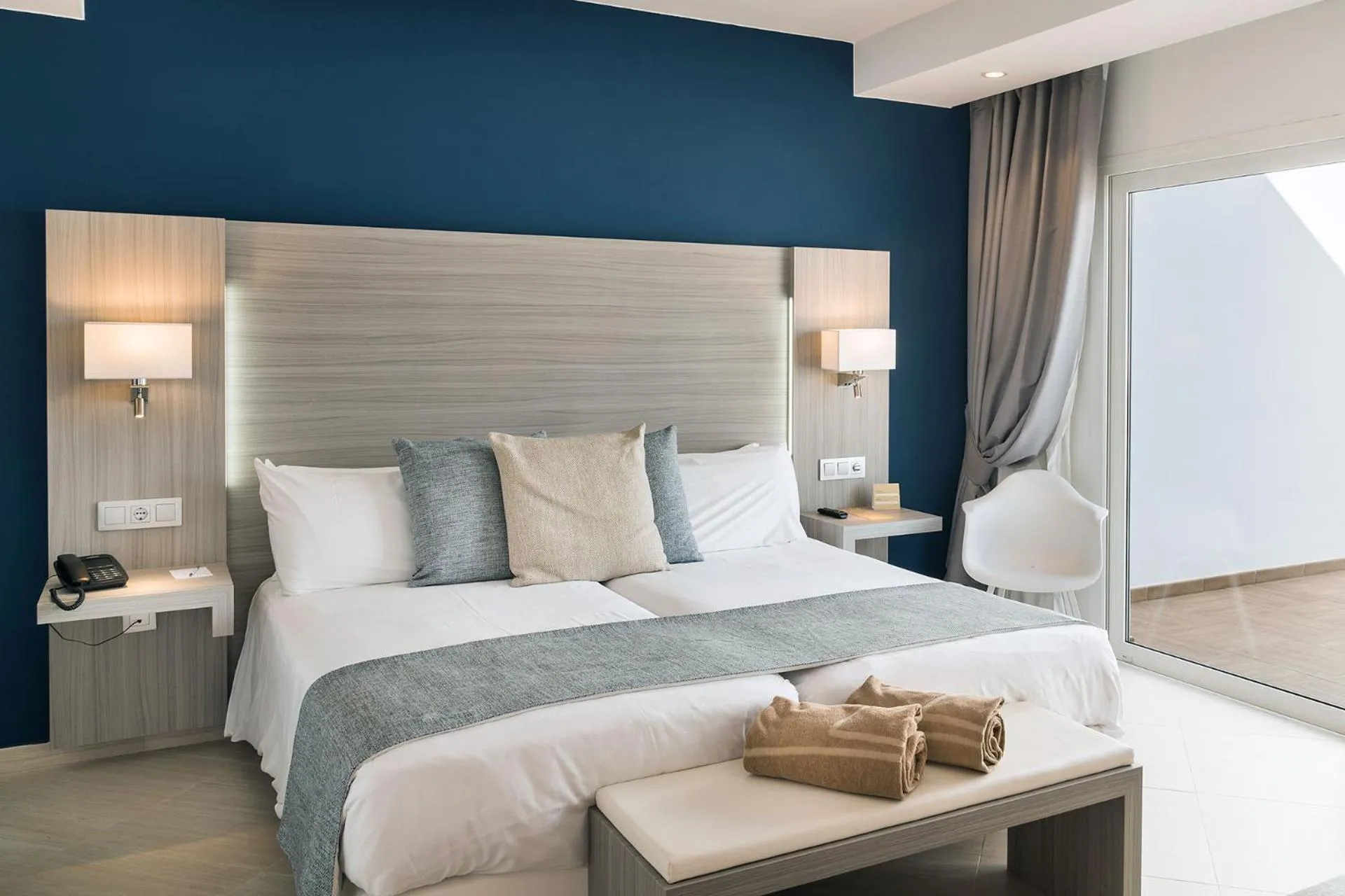 Bedroom, Bed in Royal Palm Resort & Spa - Adults Only