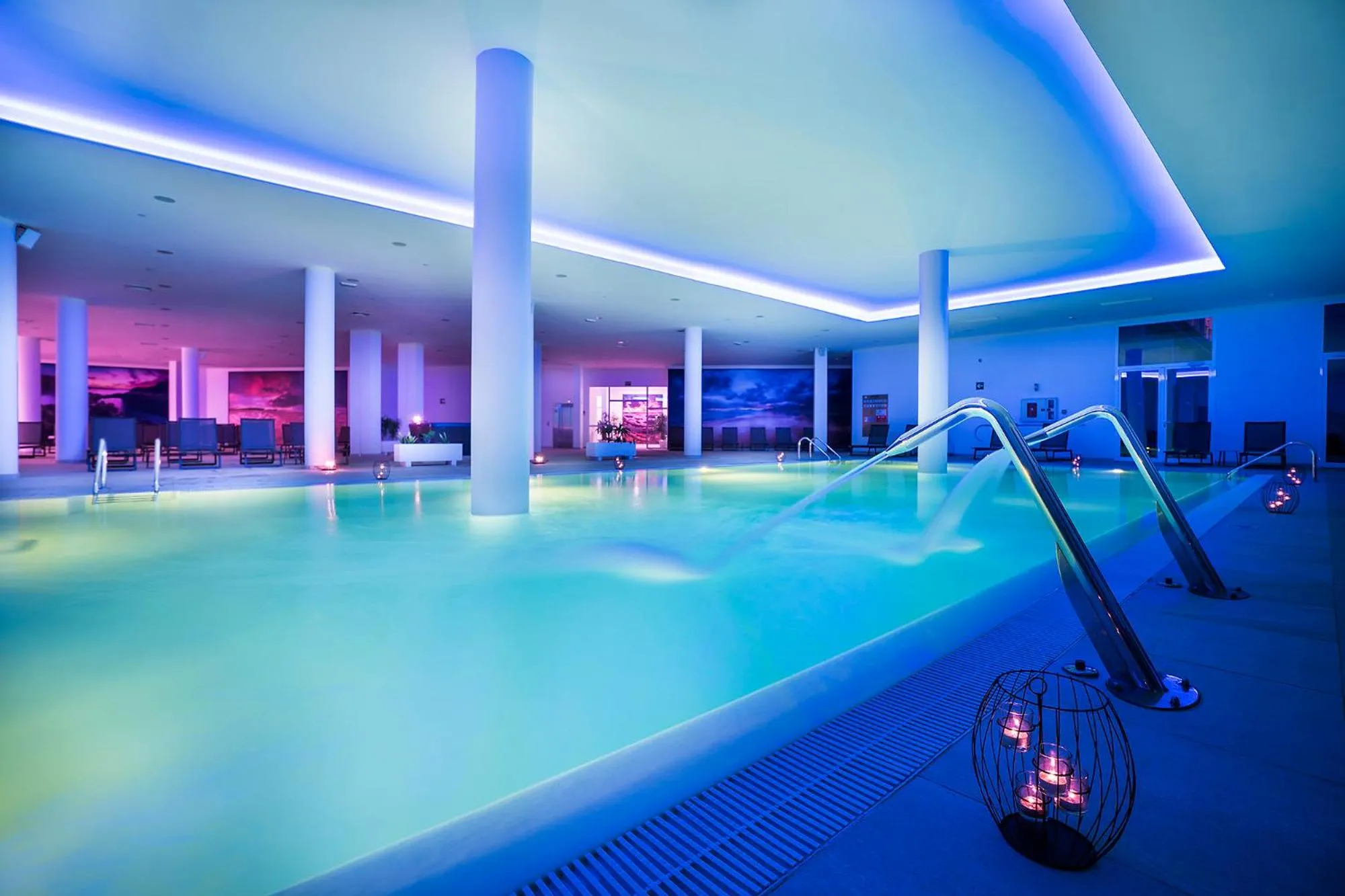 Swimming pool in Royal Palm Resort & Spa - Adults Only