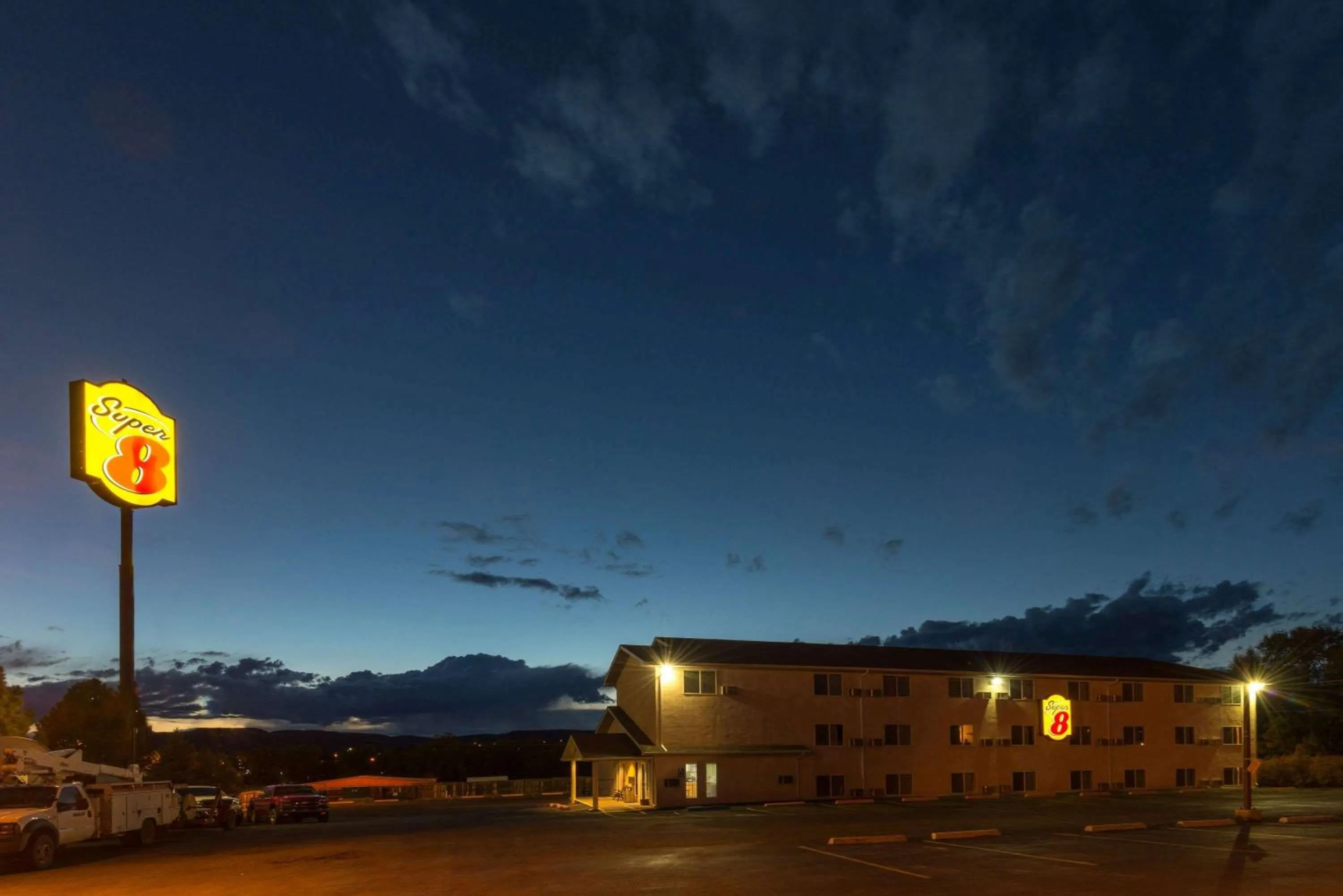 Property building in Super 8 by Wyndham Raton