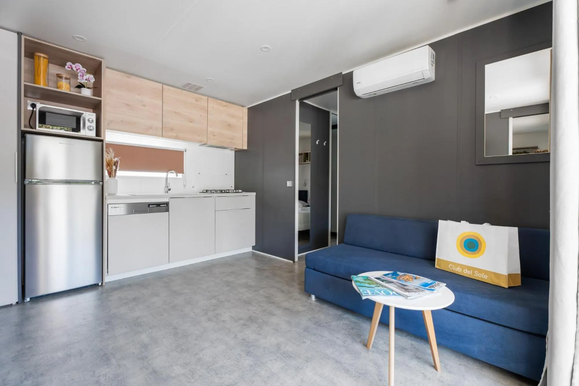 Kitchen or kitchenette in Club del Sole Marina Romea Easy Camping Village