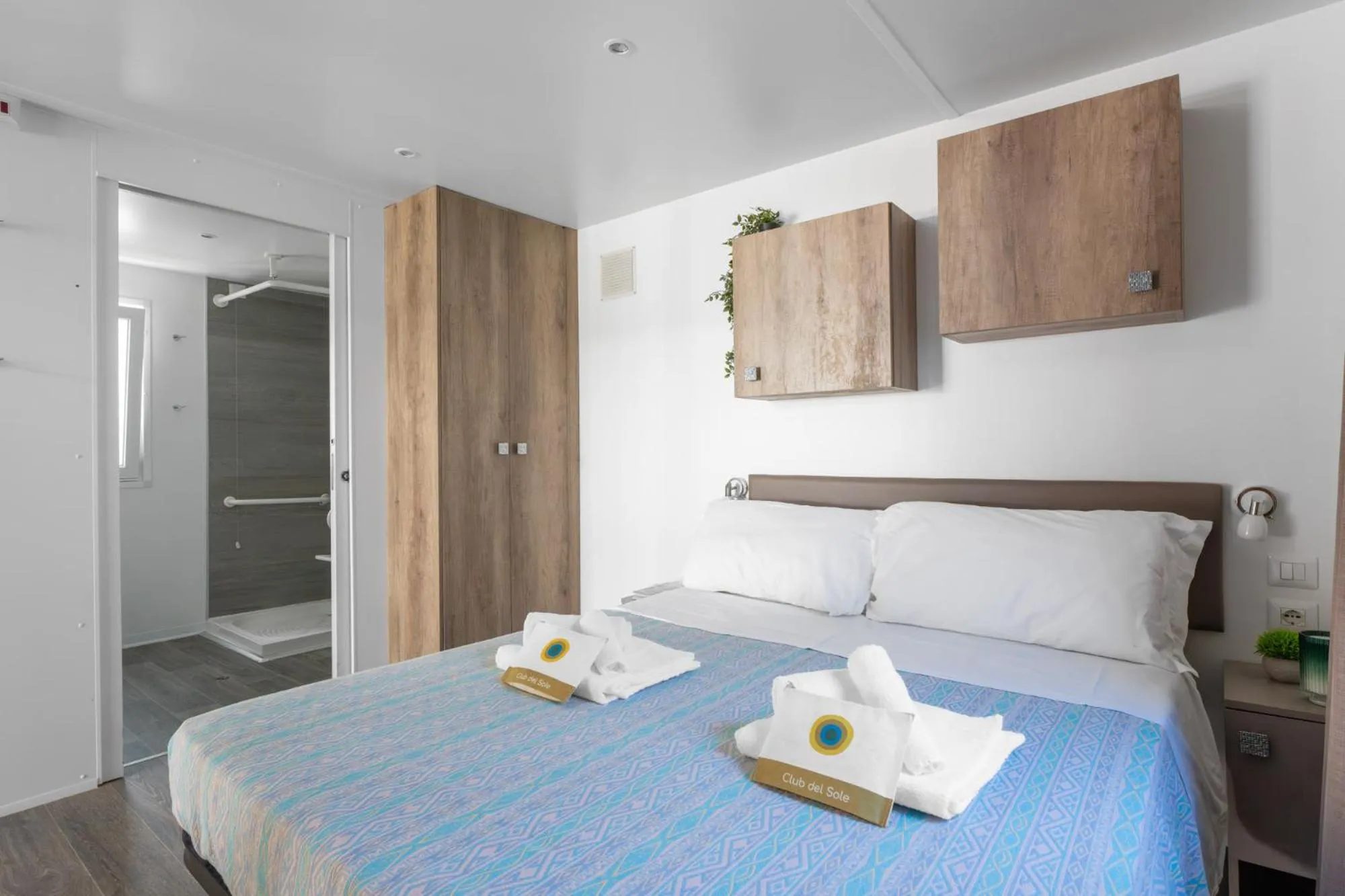 Bedroom, Bed in Club del Sole Marina Romea Easy Camping Village