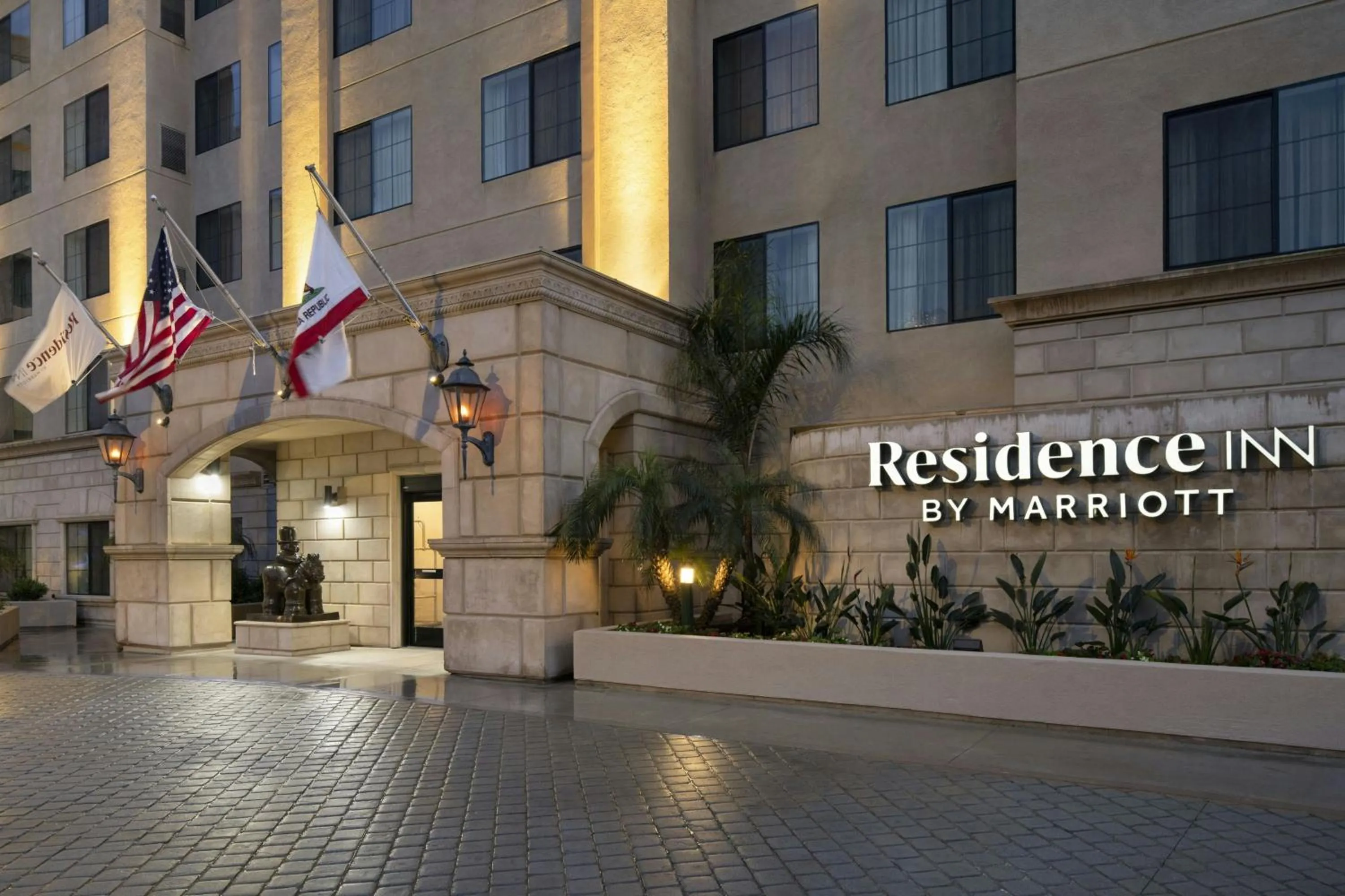 Property building in Residence Inn San Diego Del Mar