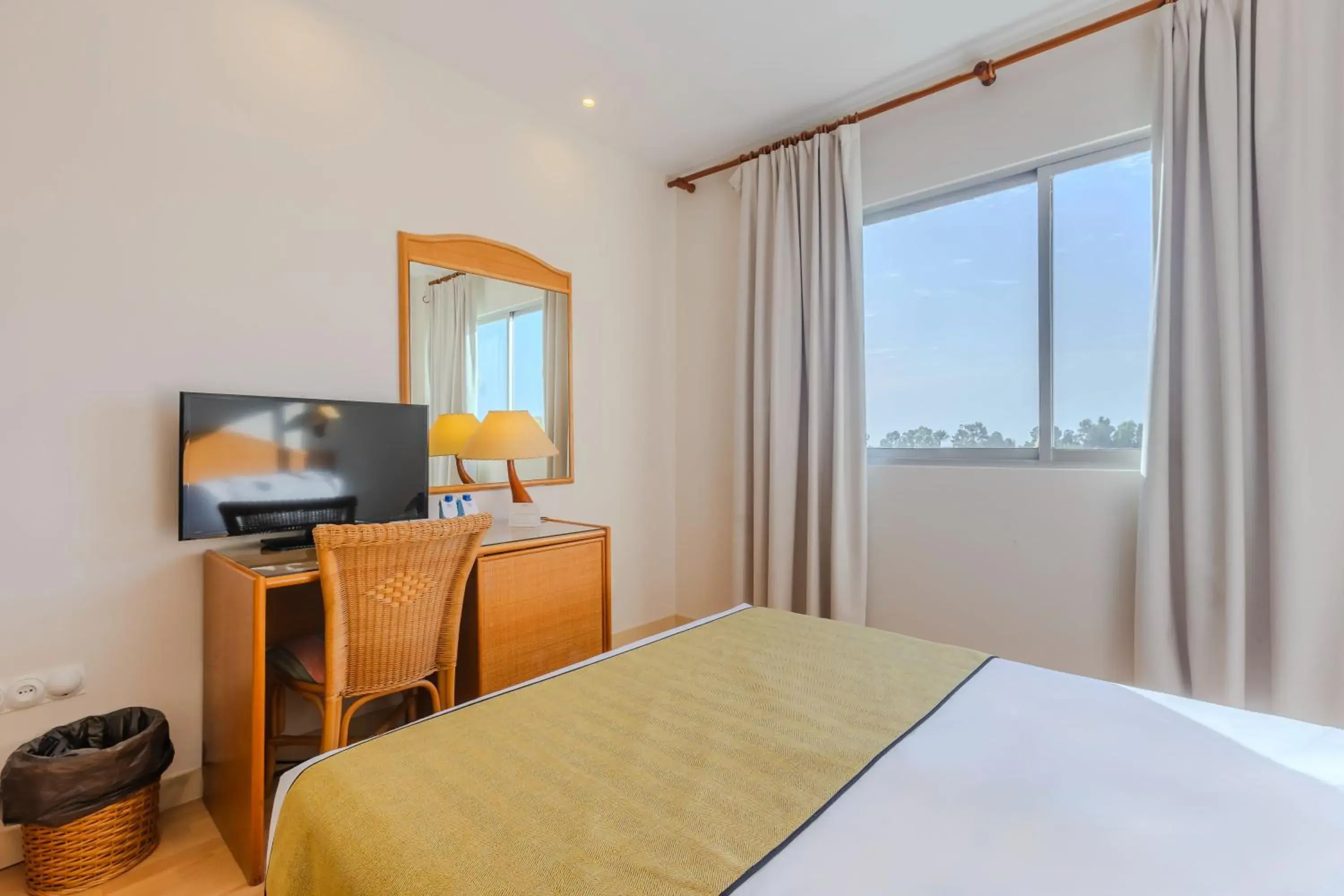 Double or Twin Room in Moon Dreams Roquetas Double or Twin Room in Moon Dreams Roquetas