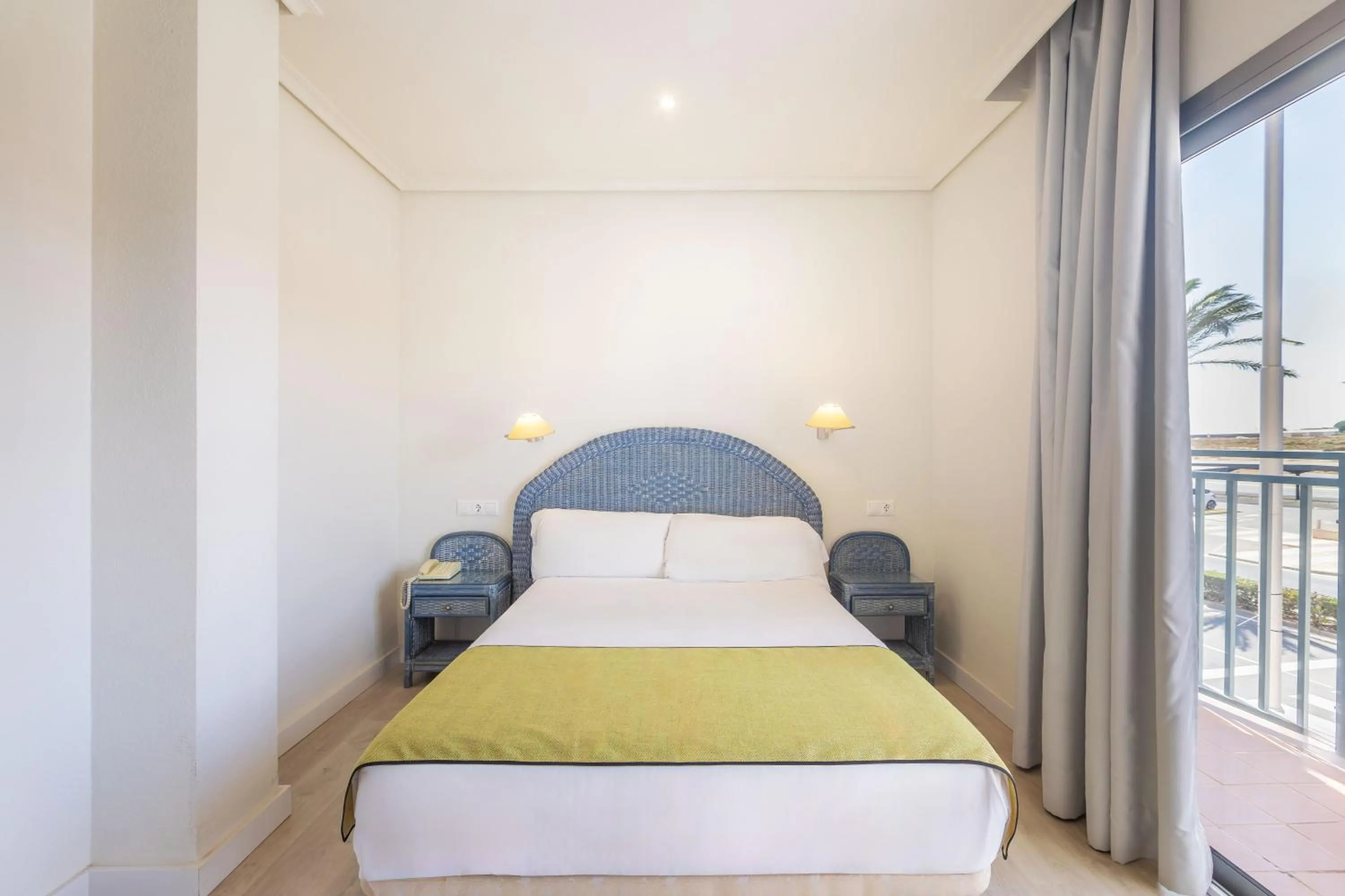 Bedroom, Bed in Moon Dreams Roquetas