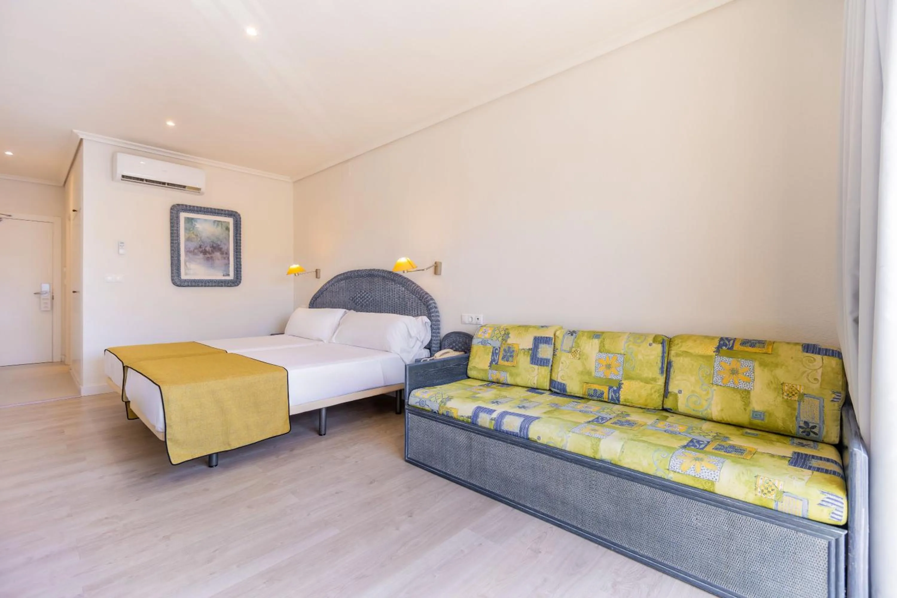 Bedroom, Bed in Moon Dreams Roquetas