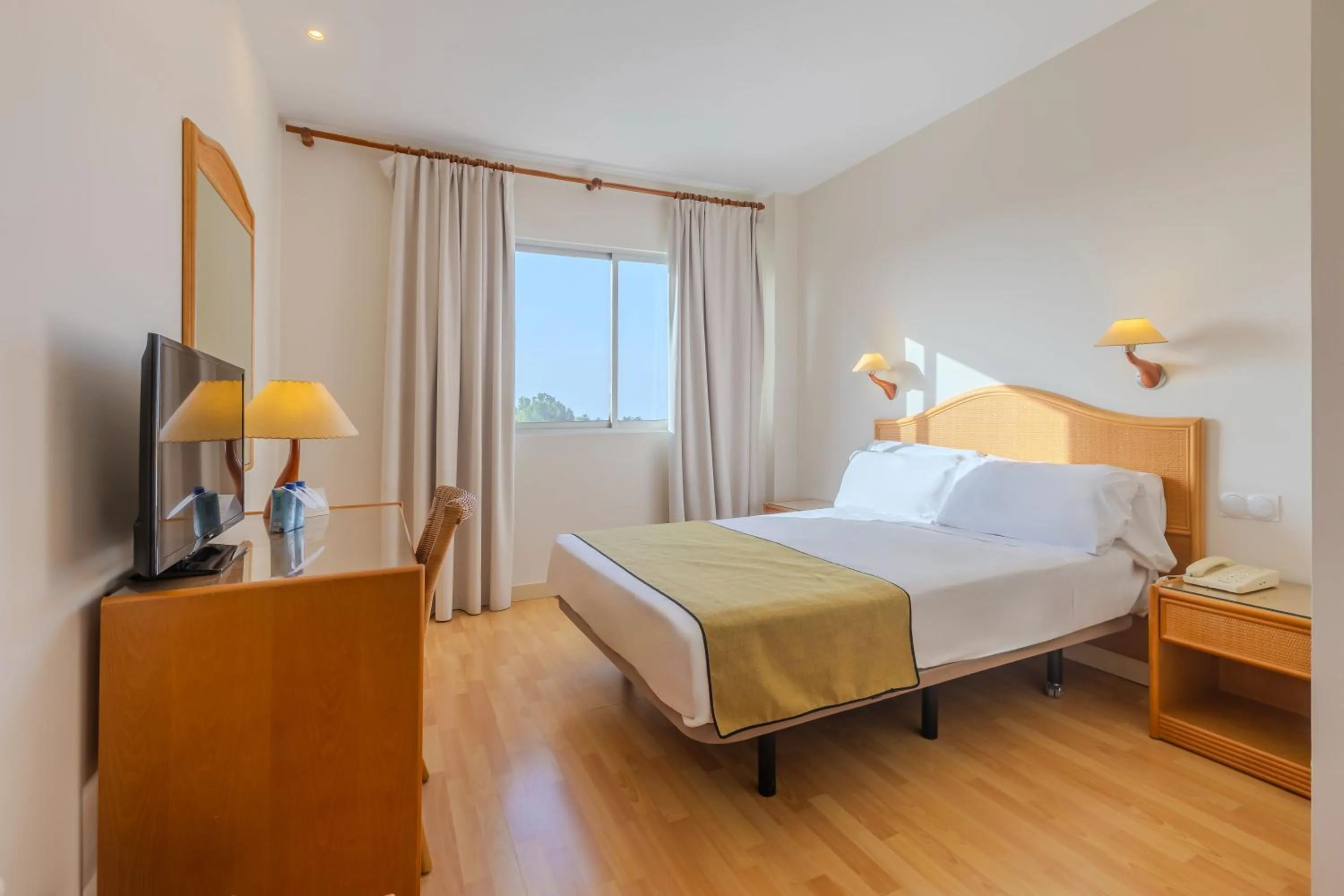 Bedroom, Bed in Moon Dreams Roquetas