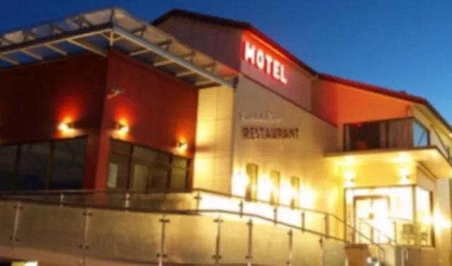 Property building in Albany Rosedale Motel