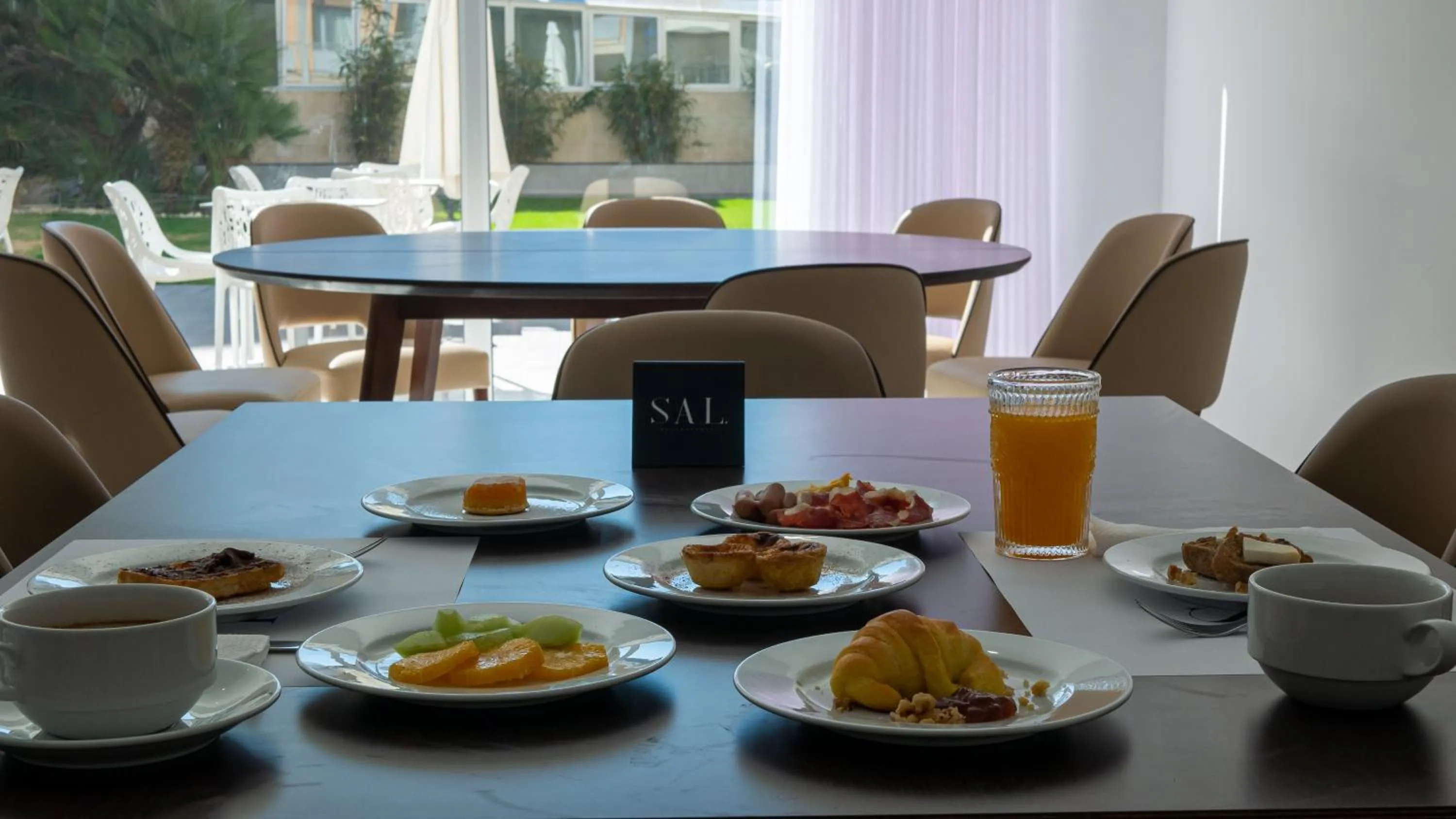 Restaurant/places to eat in QH Praia de Quiaios