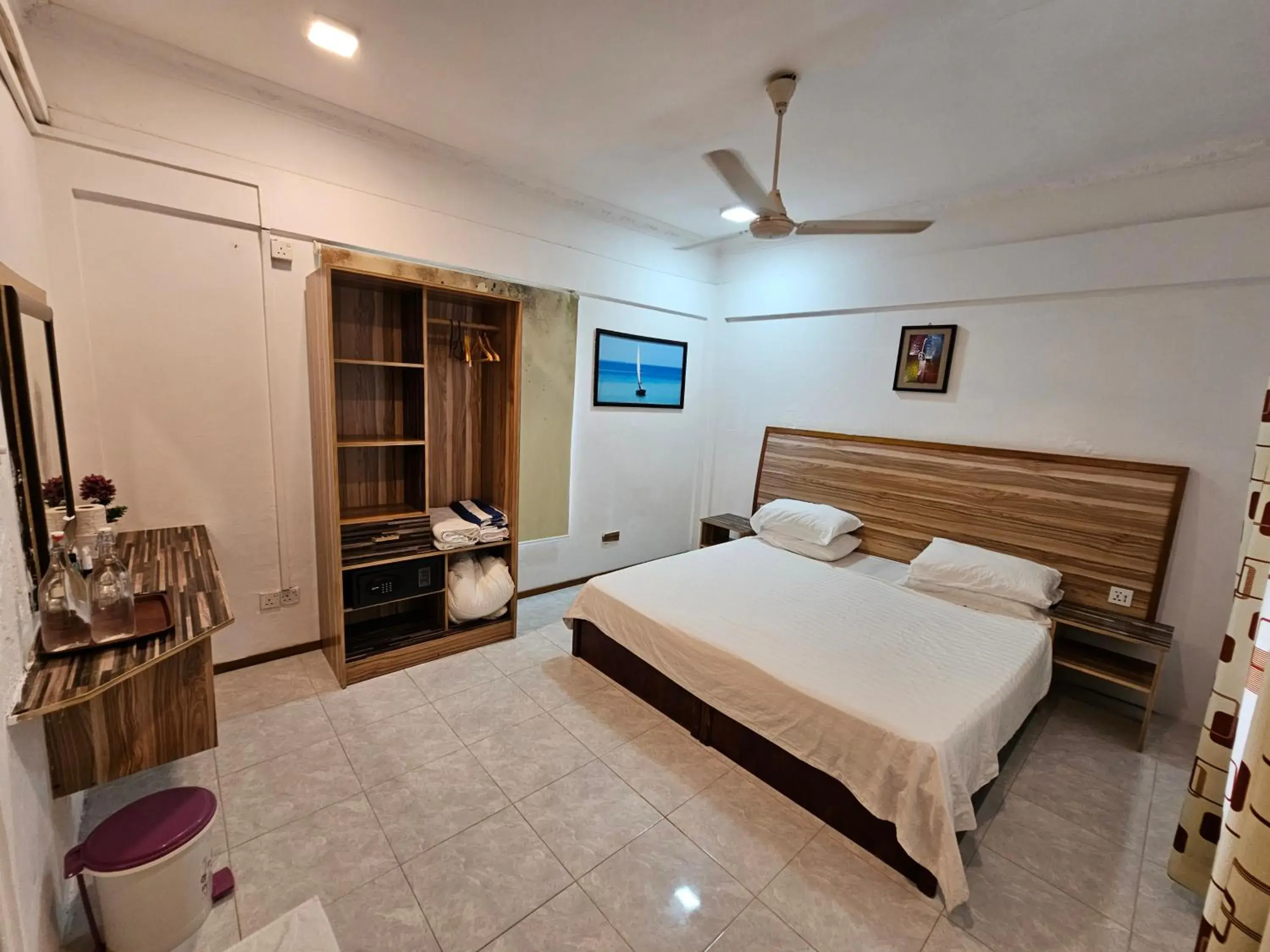 Standard Double or Twin Room - single occupancy in Batuta Maldives Surf View Standard Double or Twin Room - single occupancy in Batuta Maldives Surf View