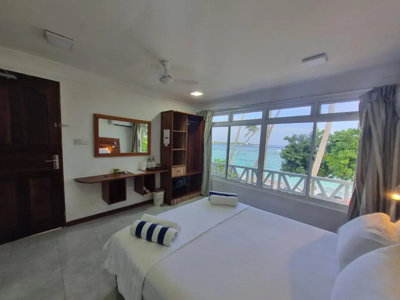 Standard Double Room with Sea View - single occupancy in Batuta Maldives Surf View Standard Double Room with Sea View - single occupancy in Batuta Maldives Surf View