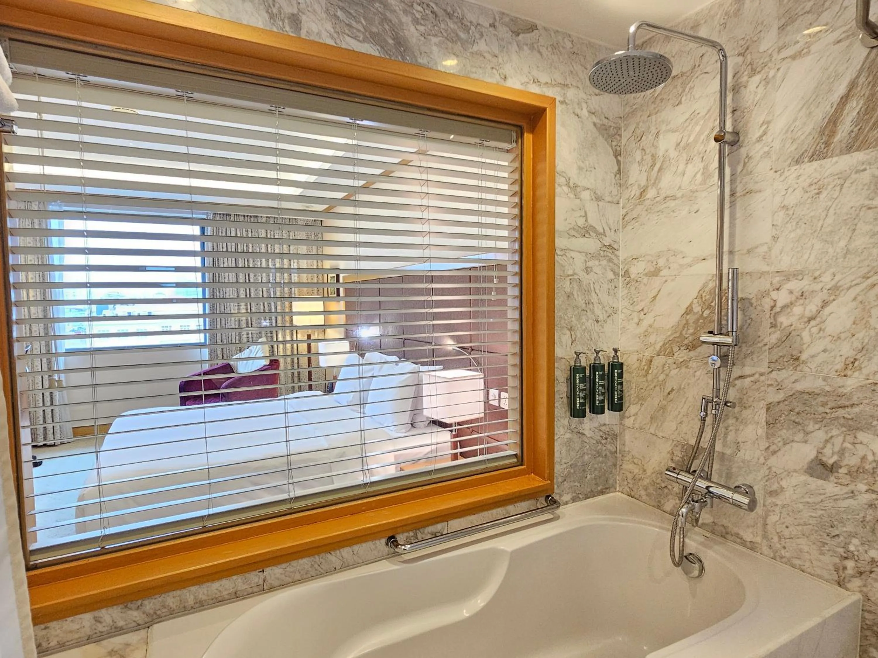 Shower in Hilton Garden Inn Hanoi