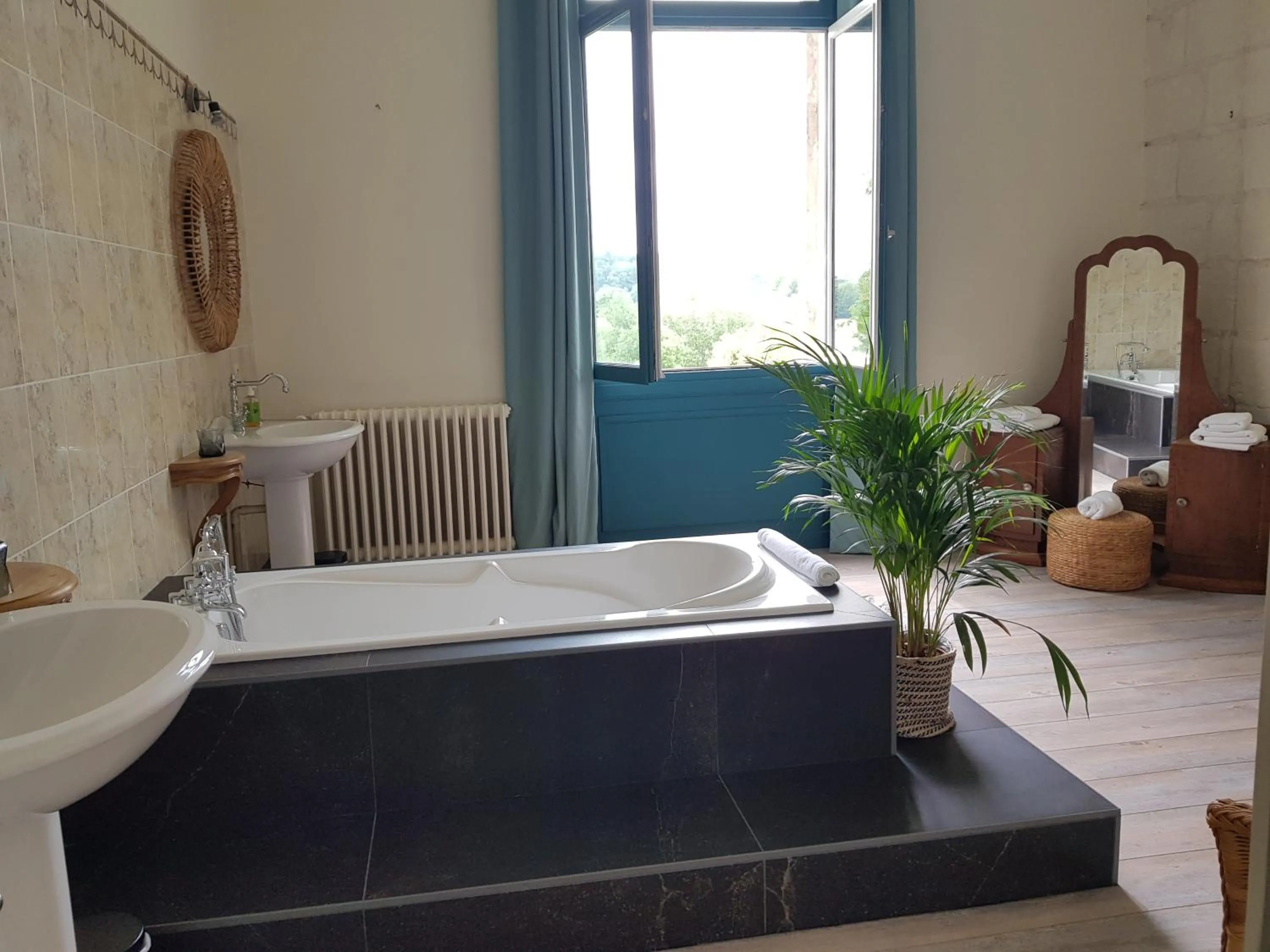 Property building in Domaine de l'Oie Rouge