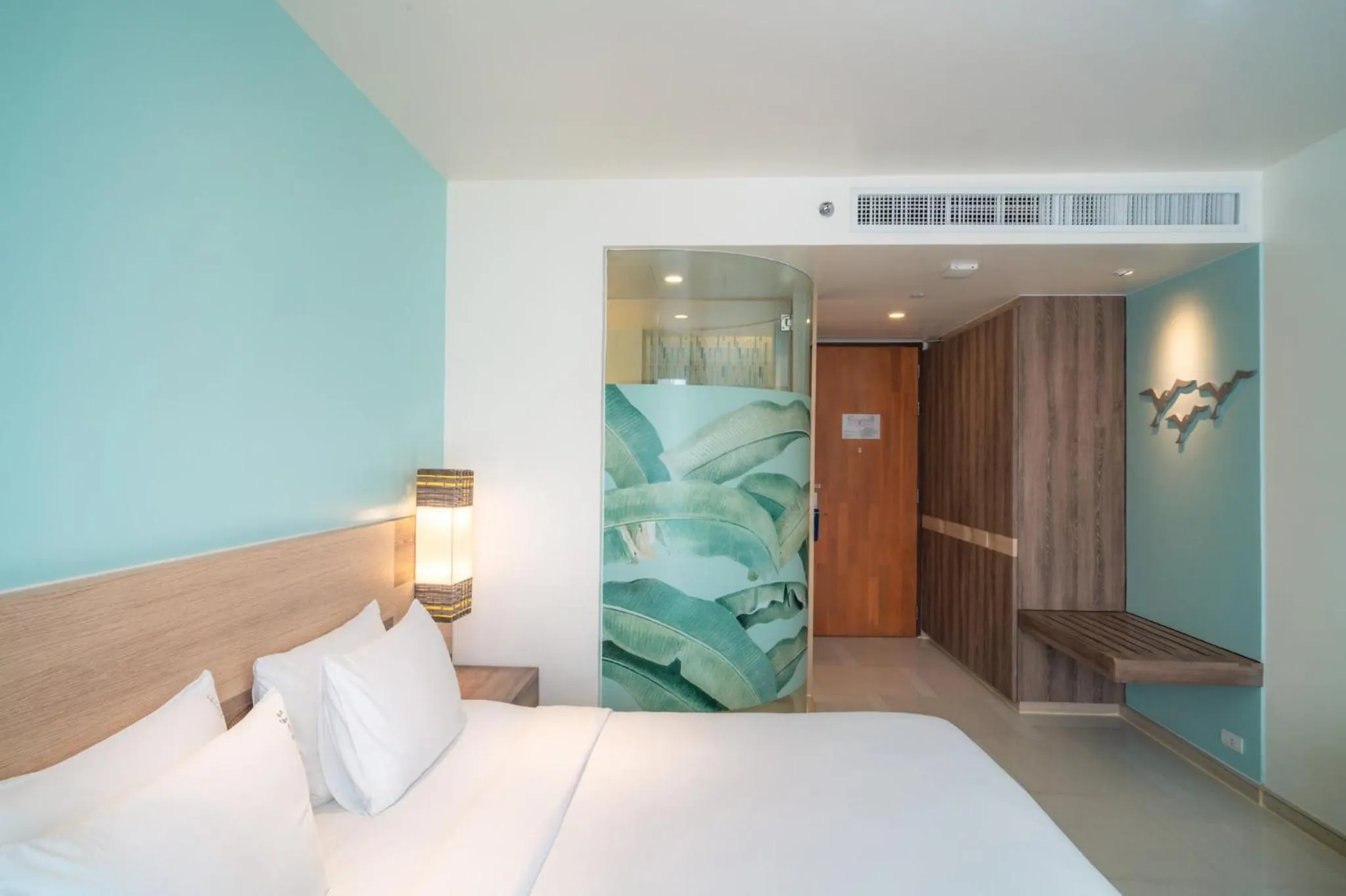 Photo of the whole room, Bed in Holiday Inn Express Phuket Patong Beach Central by IHG