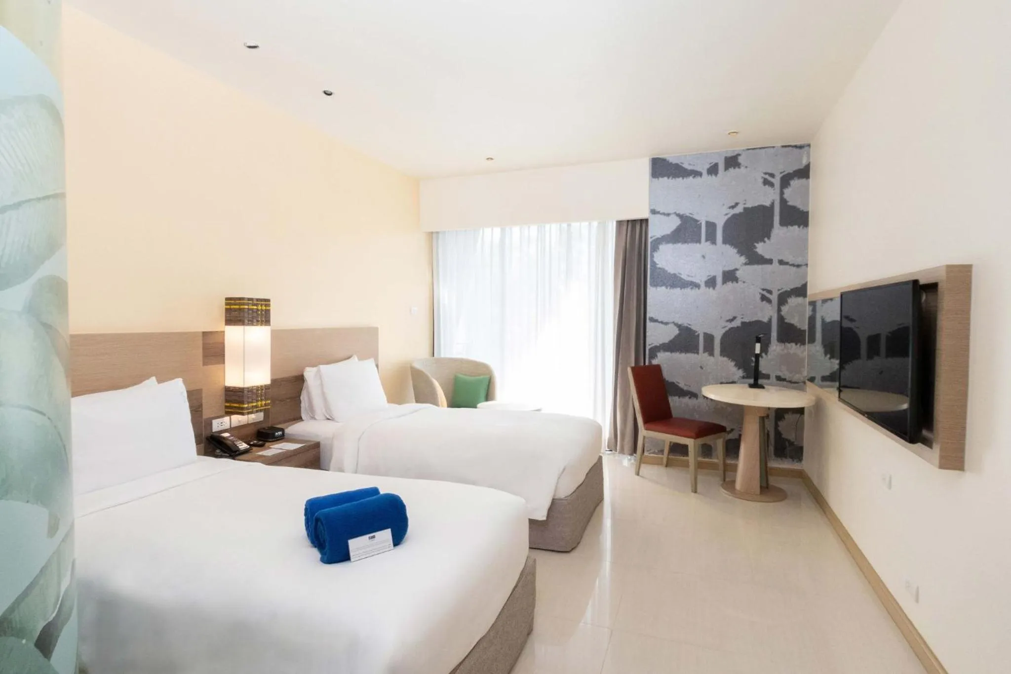 Photo of the whole room, Bed in Holiday Inn Express Phuket Patong Beach Central by IHG