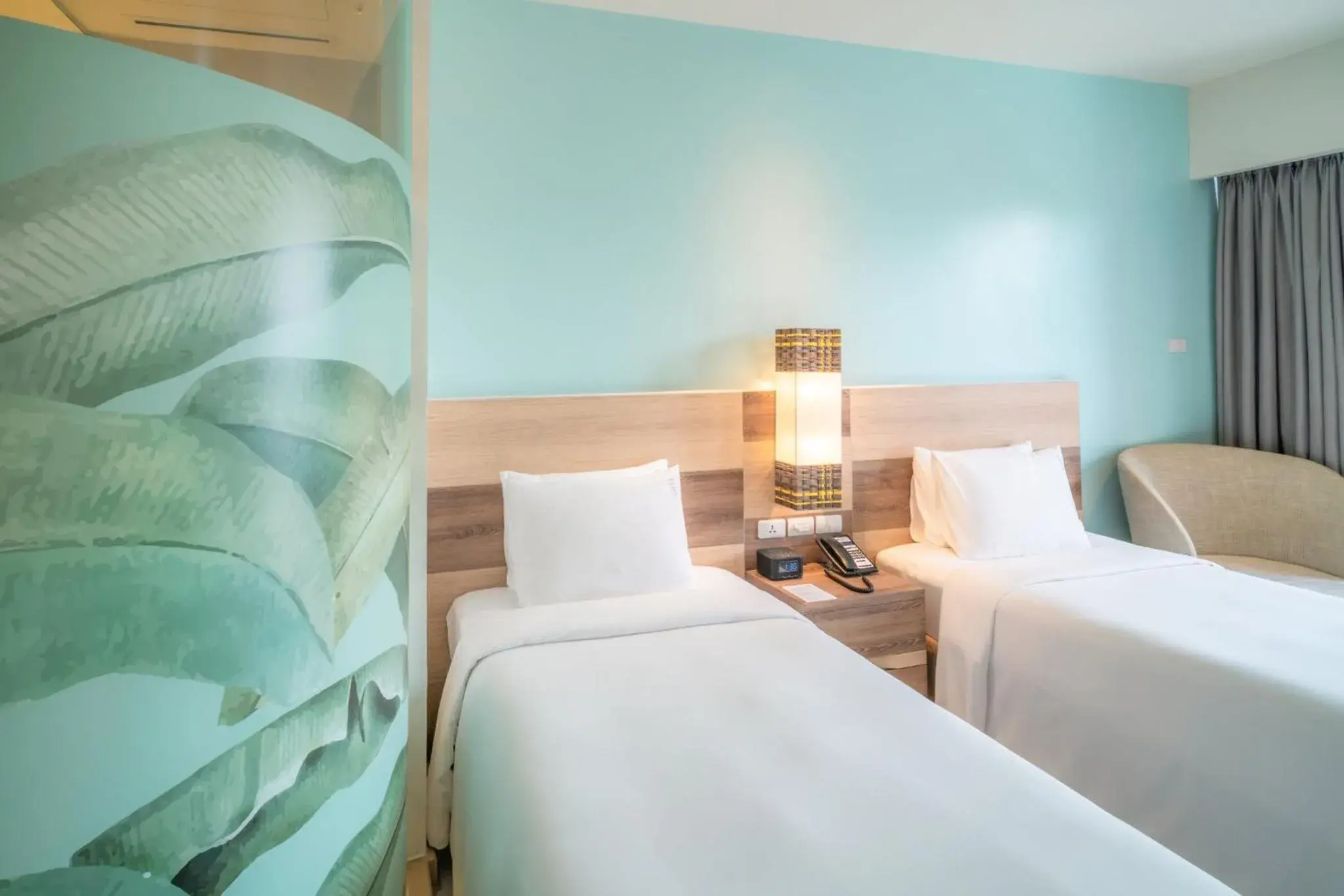Standard Twin Room with Free Breakfast - Accessible in Holiday Inn Express Phuket Patong Beach Central by IHG Standard Twin Room with Free Breakfast - Accessible in Holiday Inn Express Phuket Patong Beach Central by IHG