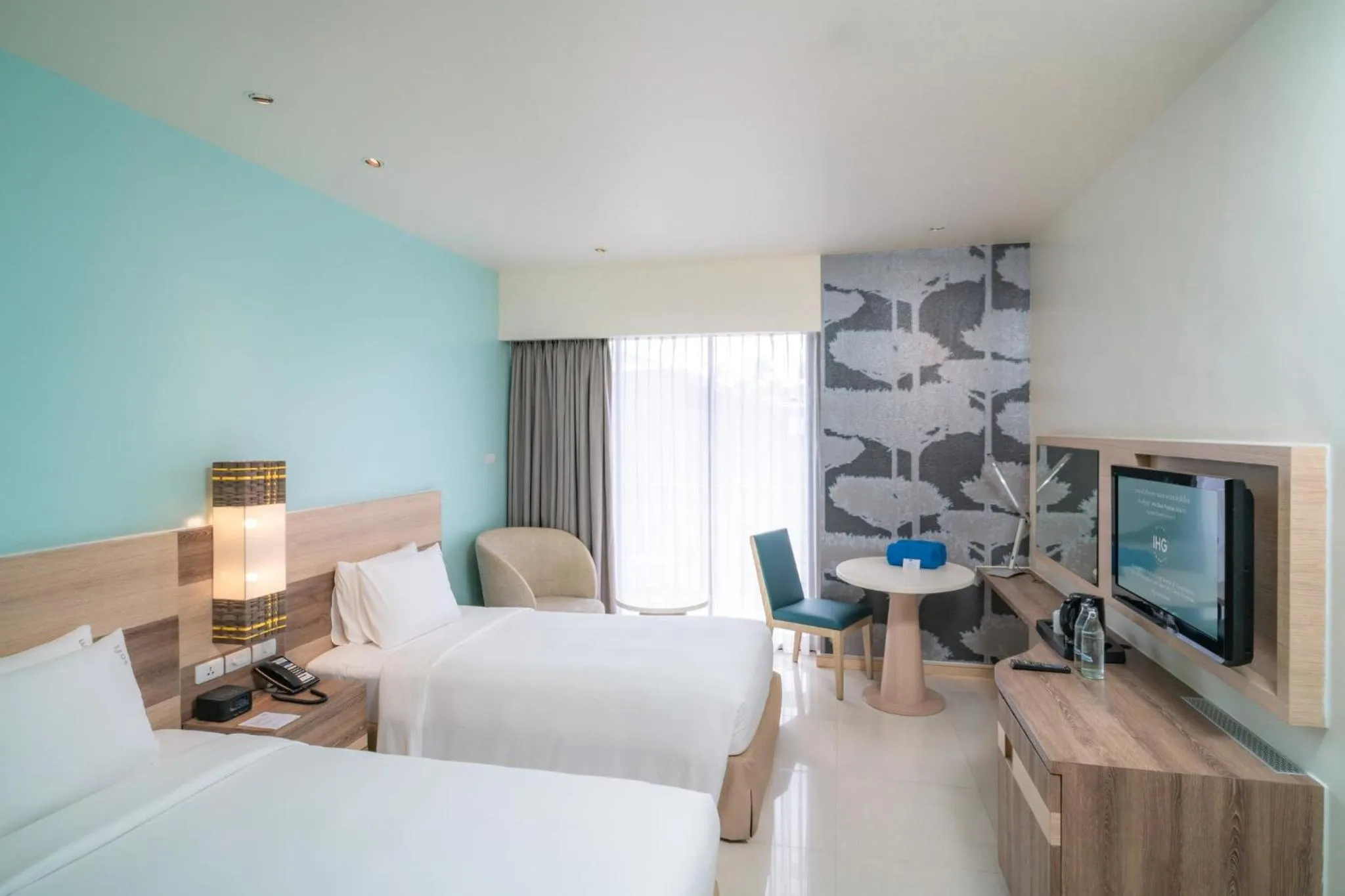 Photo of the whole room, Bed in Holiday Inn Express Phuket Patong Beach Central by IHG