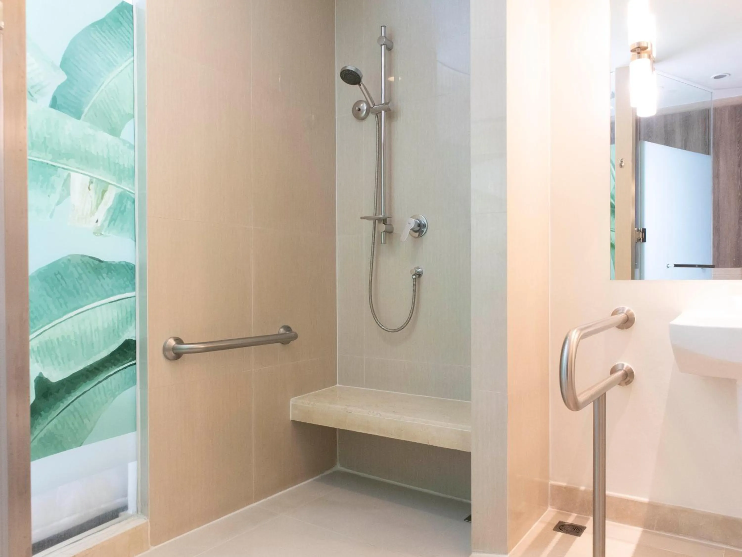 Bathroom in Holiday Inn Express Phuket Patong Beach Central by IHG