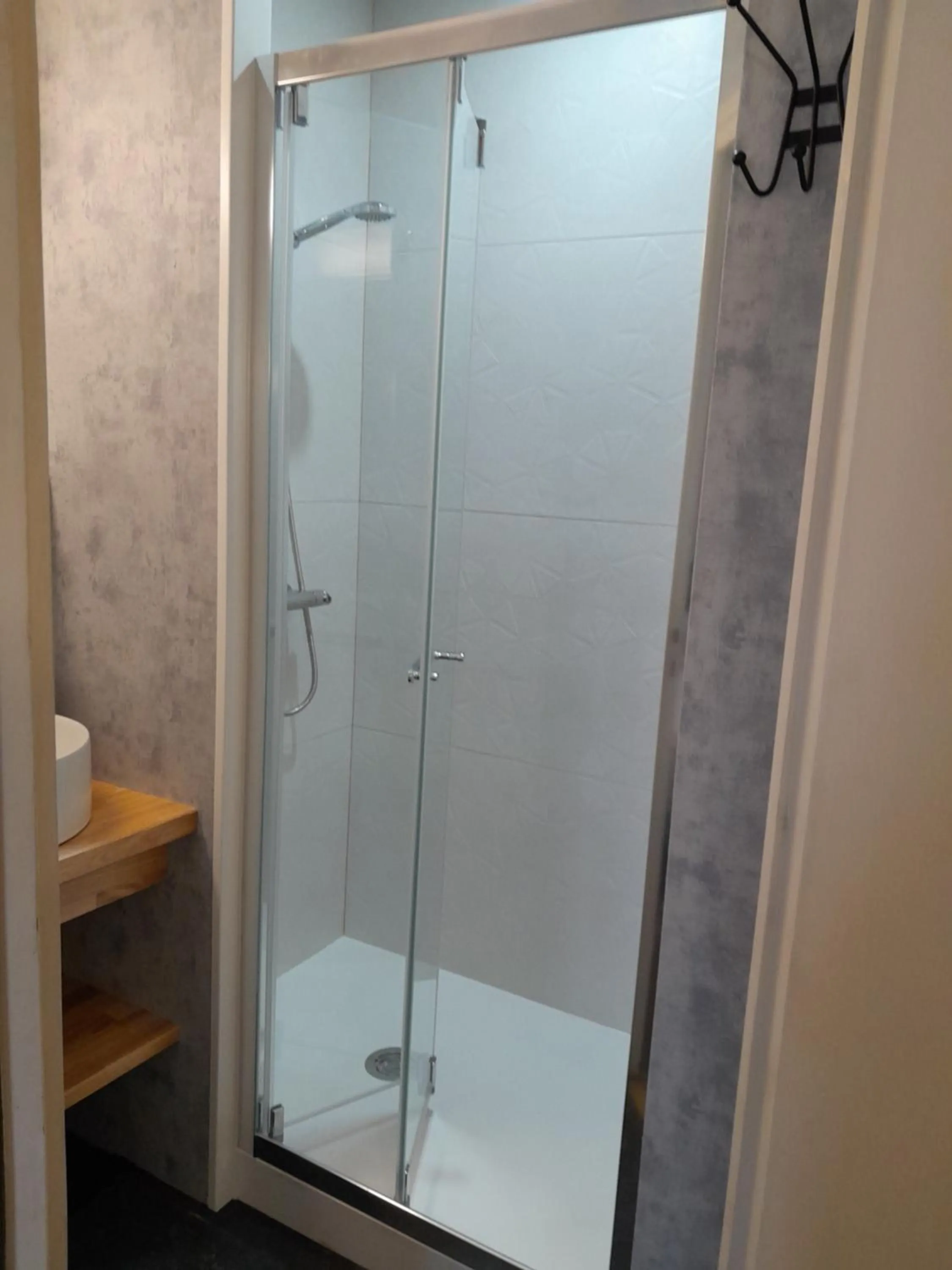 Bathroom in Hôtel Le Centre