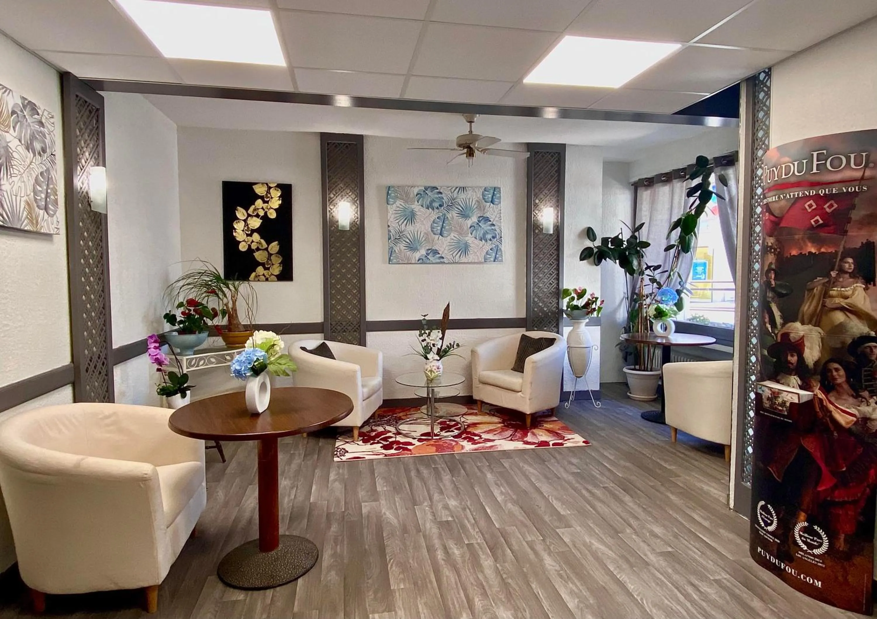 Lobby or reception in Hôtel Le Centre