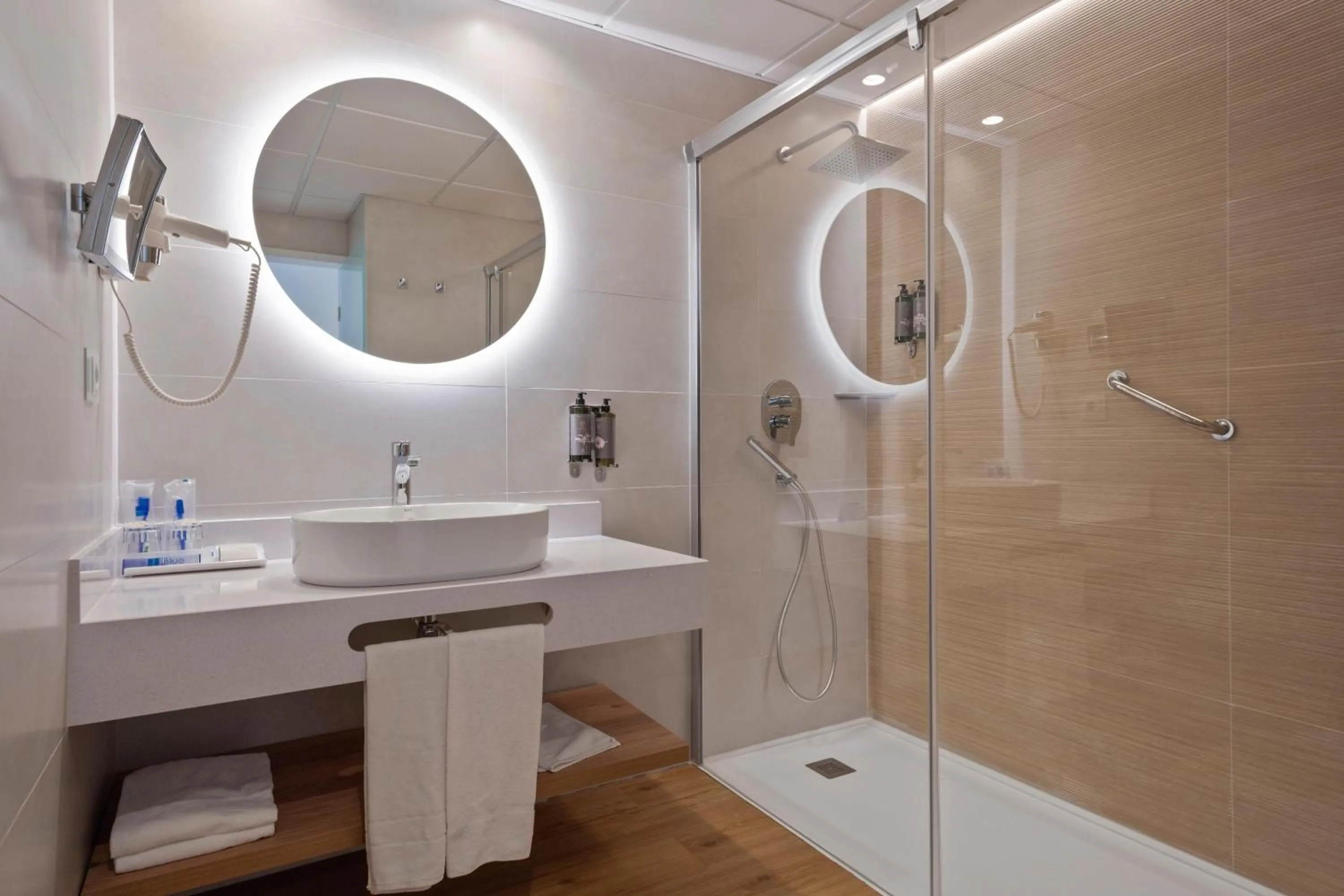 Bathroom in Hotel Best Terramarina