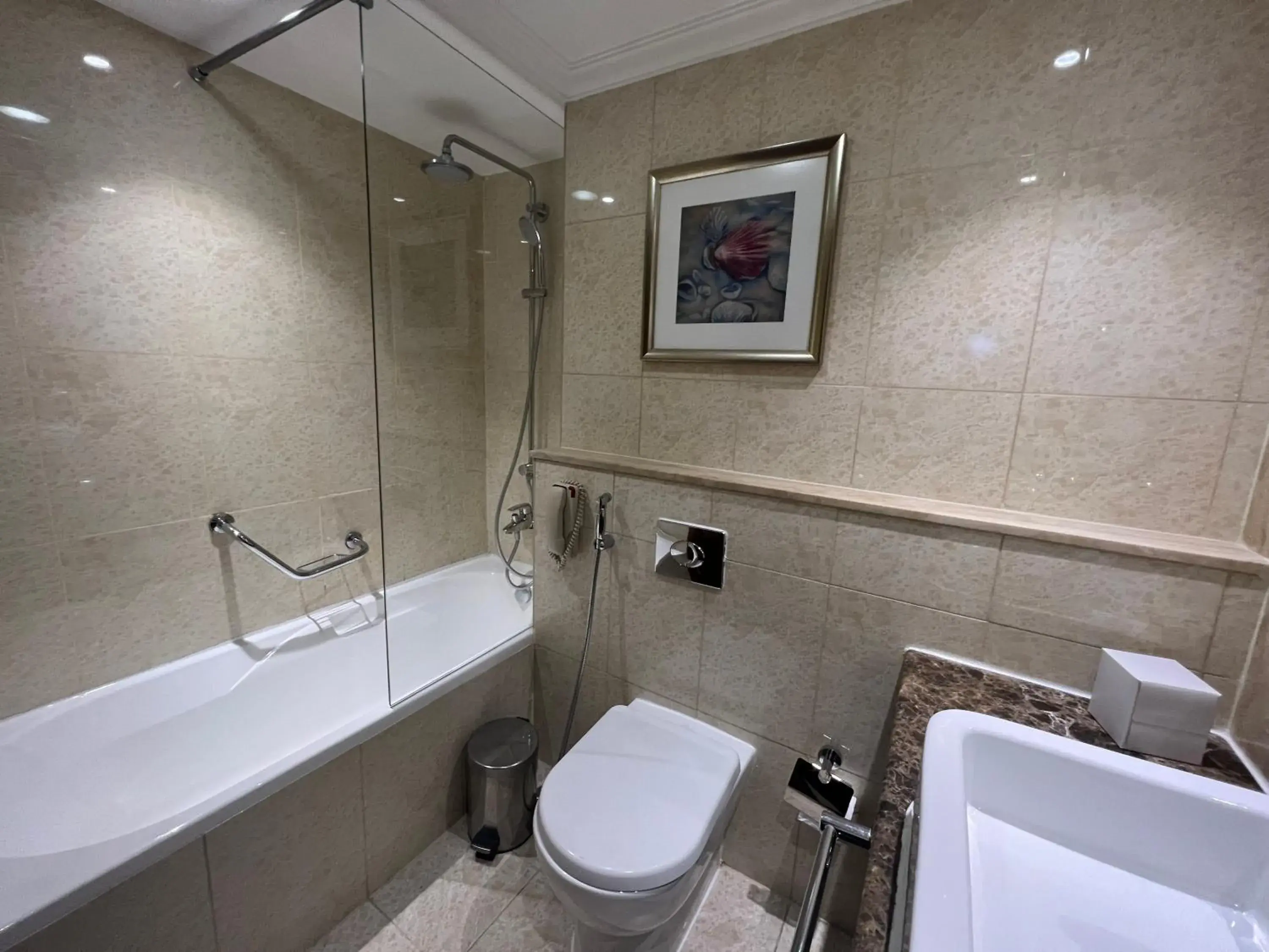 Deluxe King Bed with Mountain view in Oceanic Khorfakkan Resort & Spa Deluxe King Bed with Mountain view in Oceanic Khorfakkan Resort & Spa