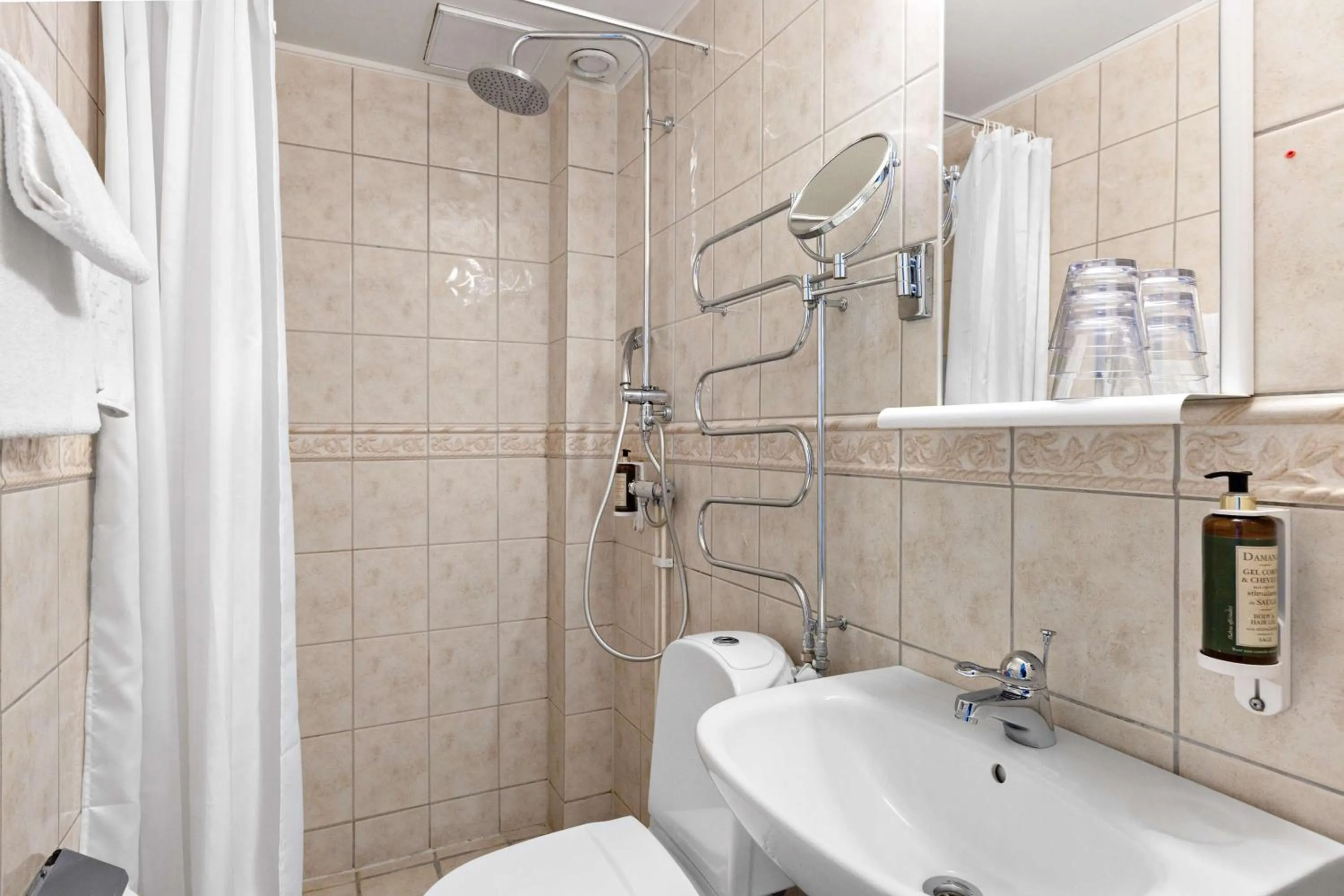 Bathroom in Nora Stadshotell, Sure Hotel Collection by Best Western