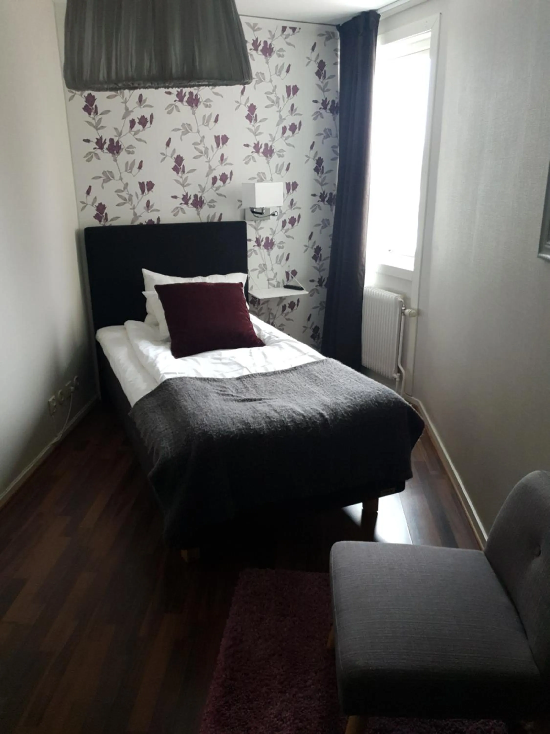 Property building, Bed in Nora Stadshotell, Sure Hotel Collection by Best Western