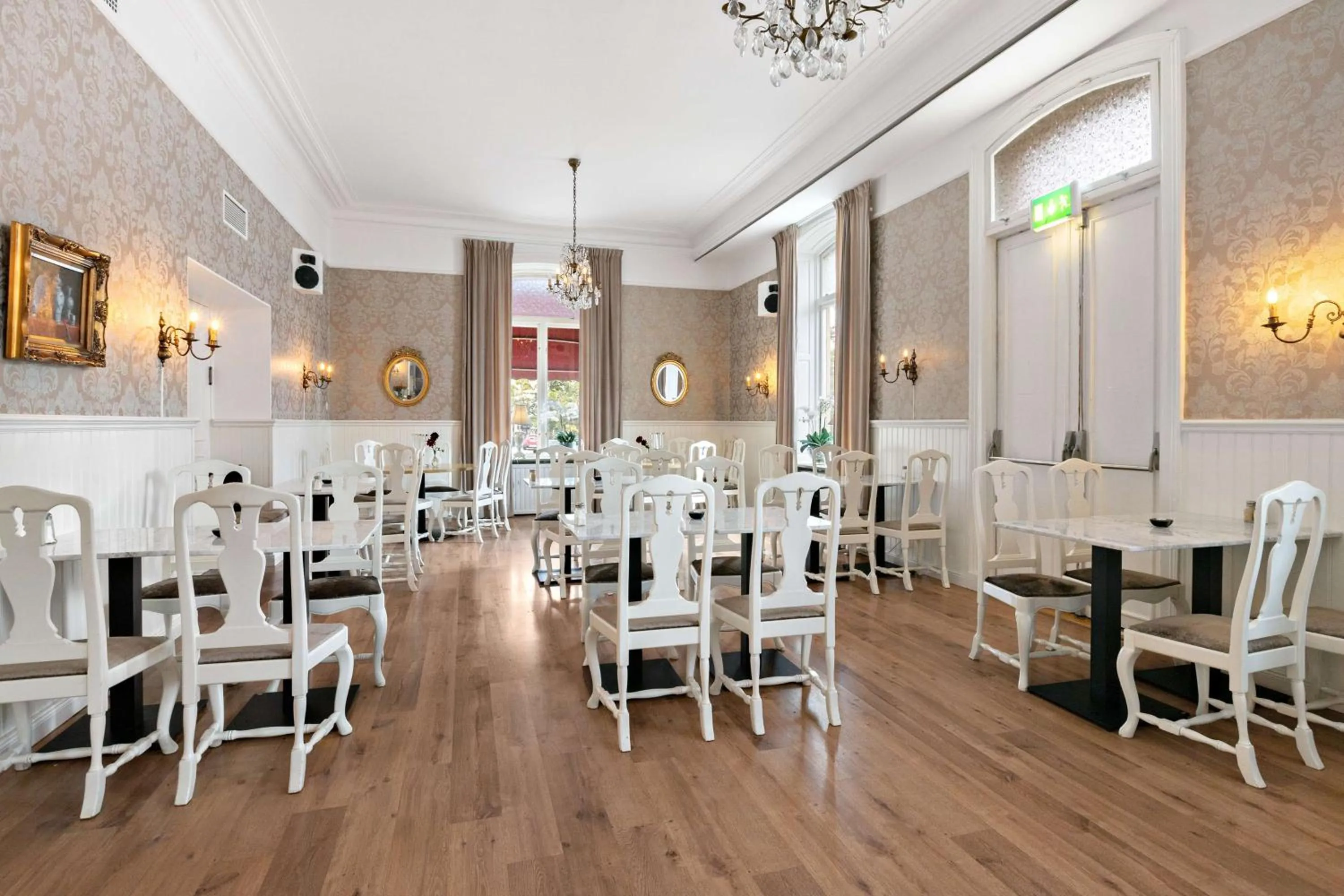 Breakfast in Nora Stadshotell, Sure Hotel Collection by Best Western