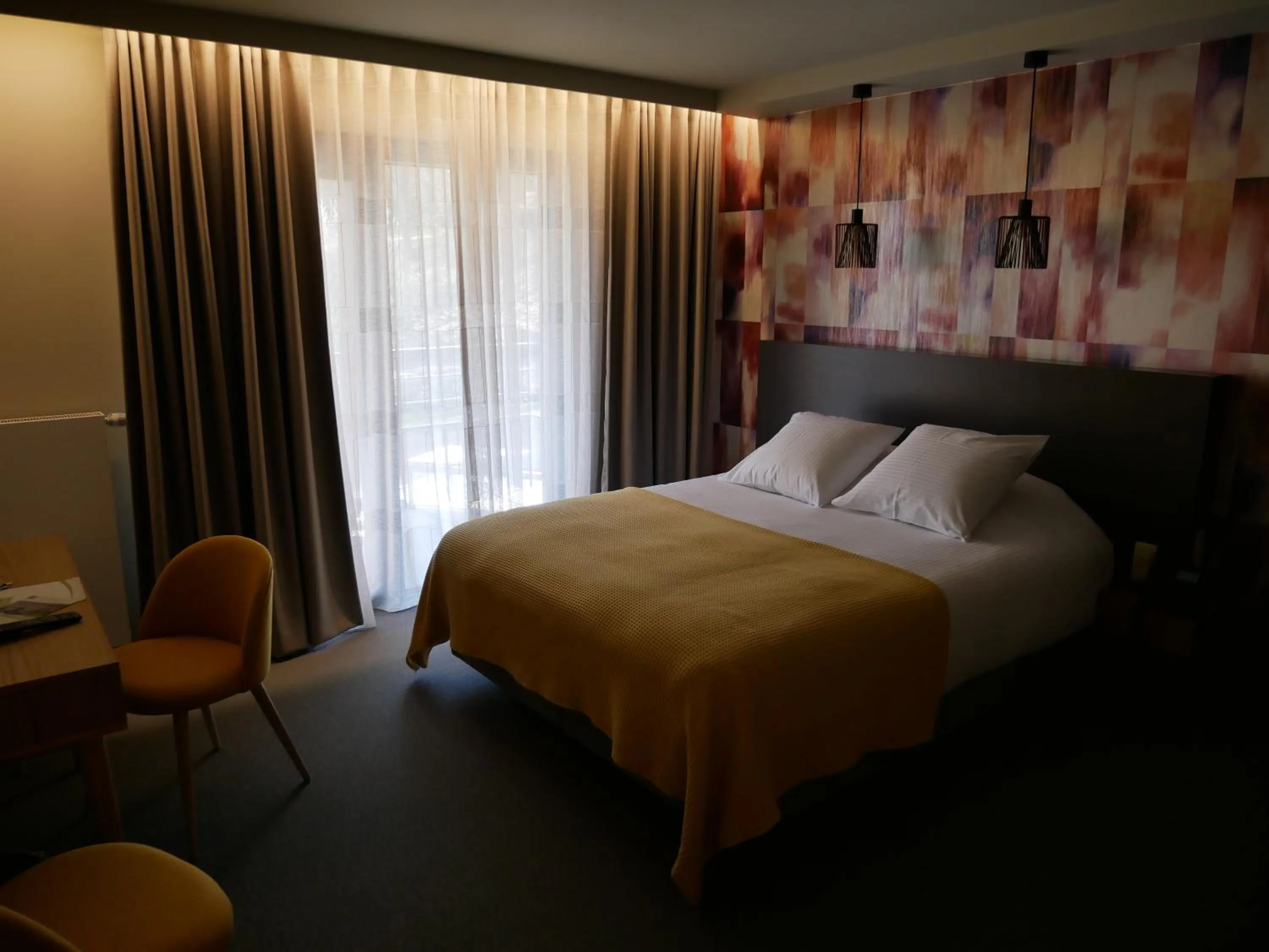 Bedroom, Bed in La Libellule