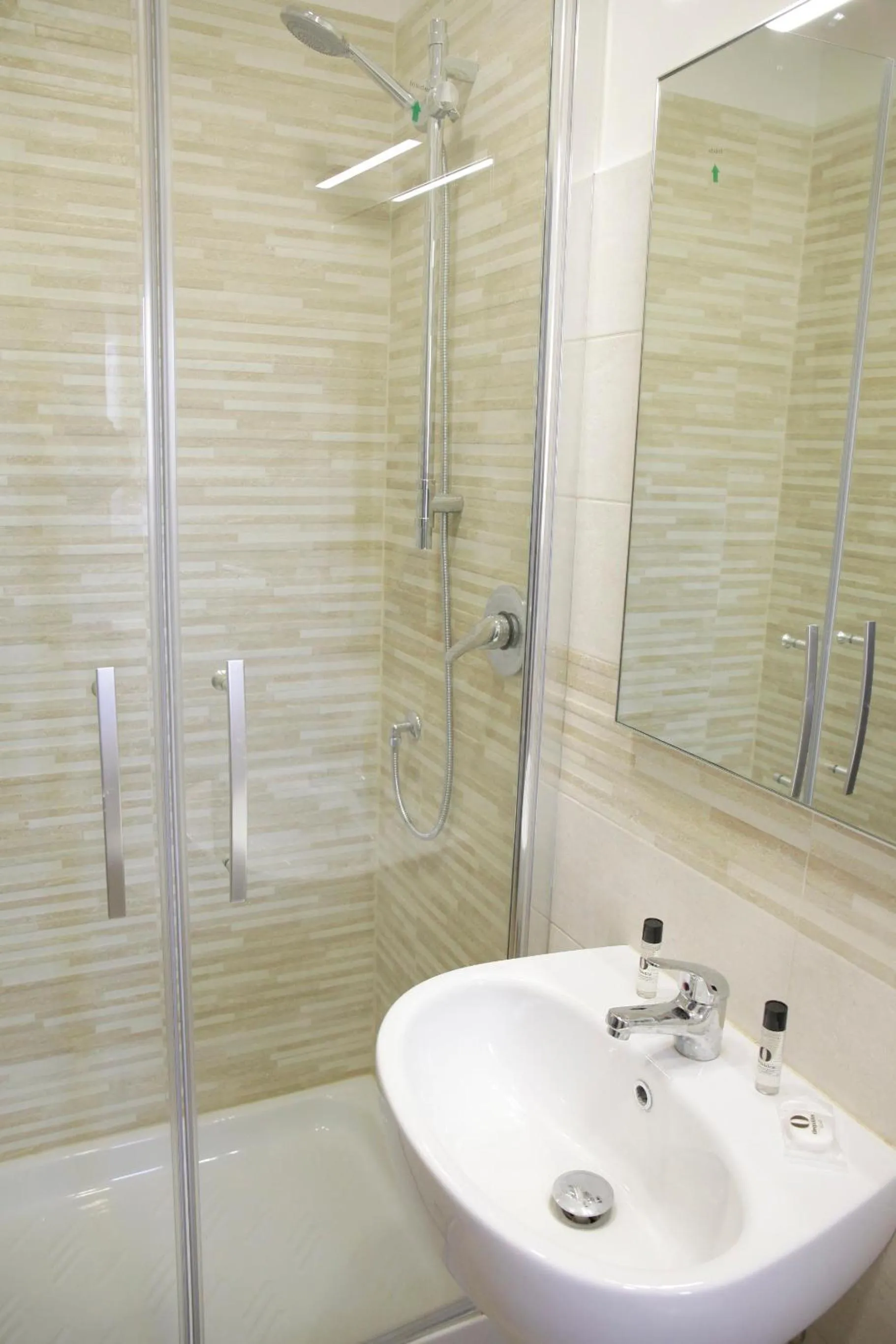 Bathroom in Duca di Cavour