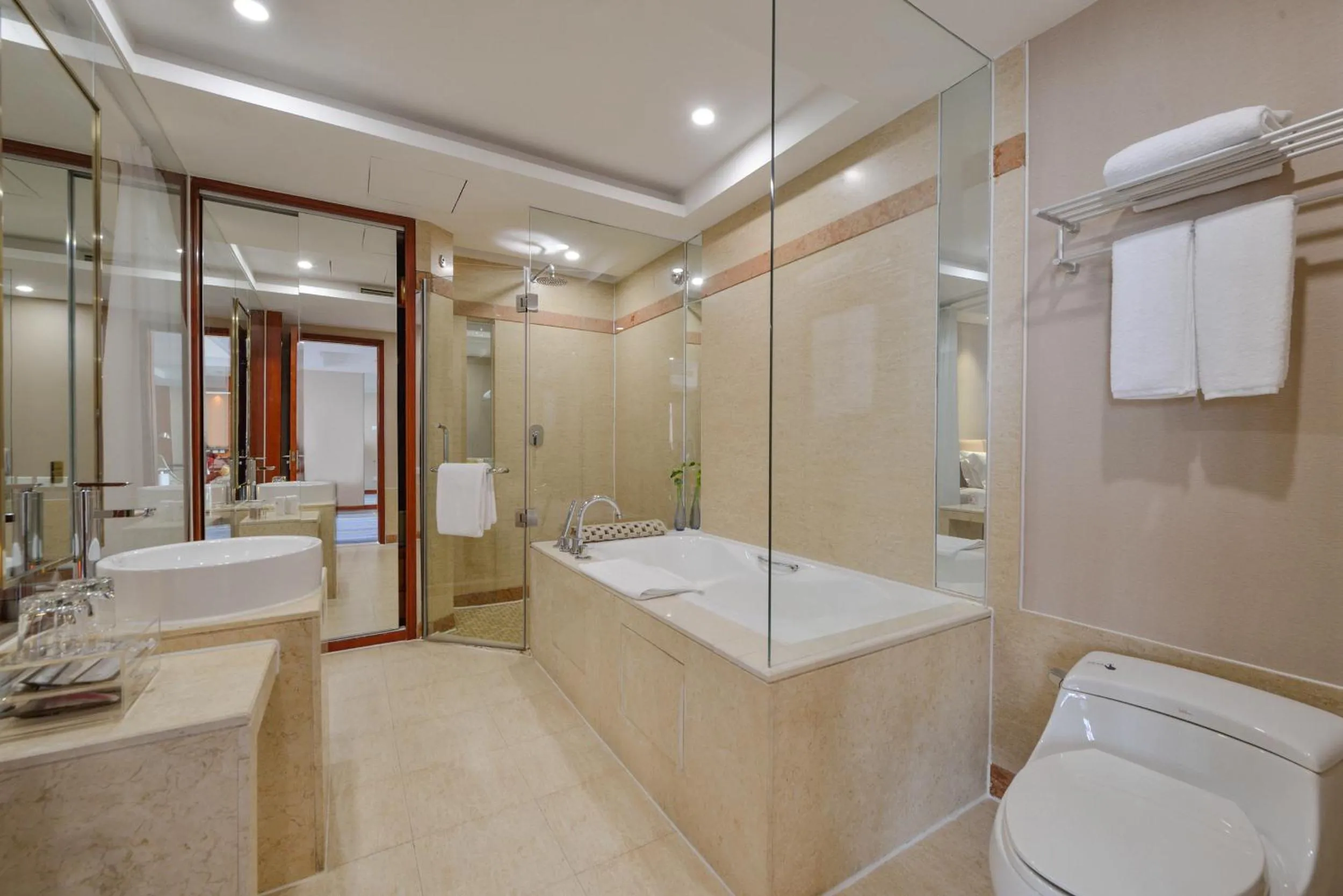 Bathroom in Bayshore Hotel Dalian