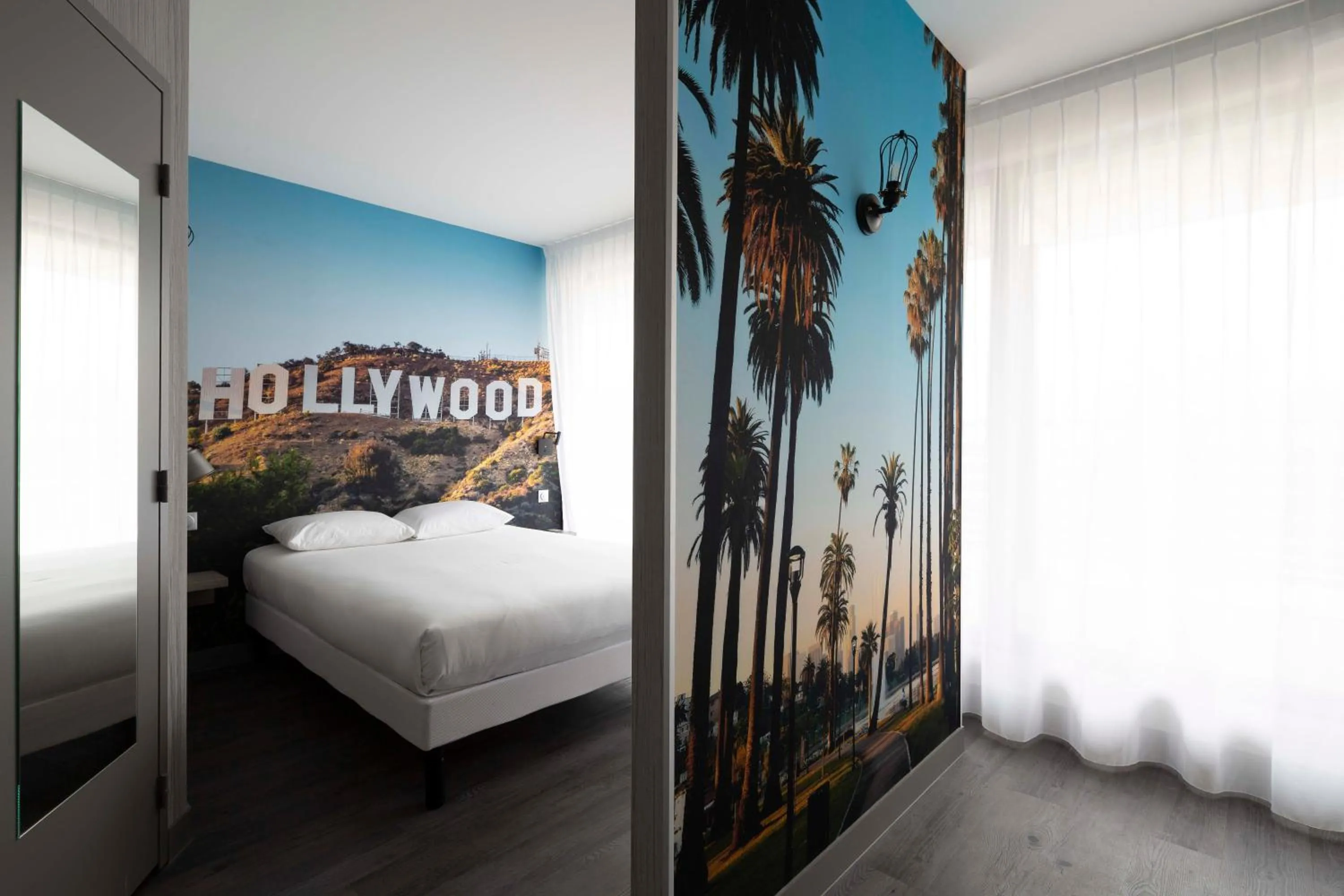 Photo of the whole room, Bed in Break Hôtel