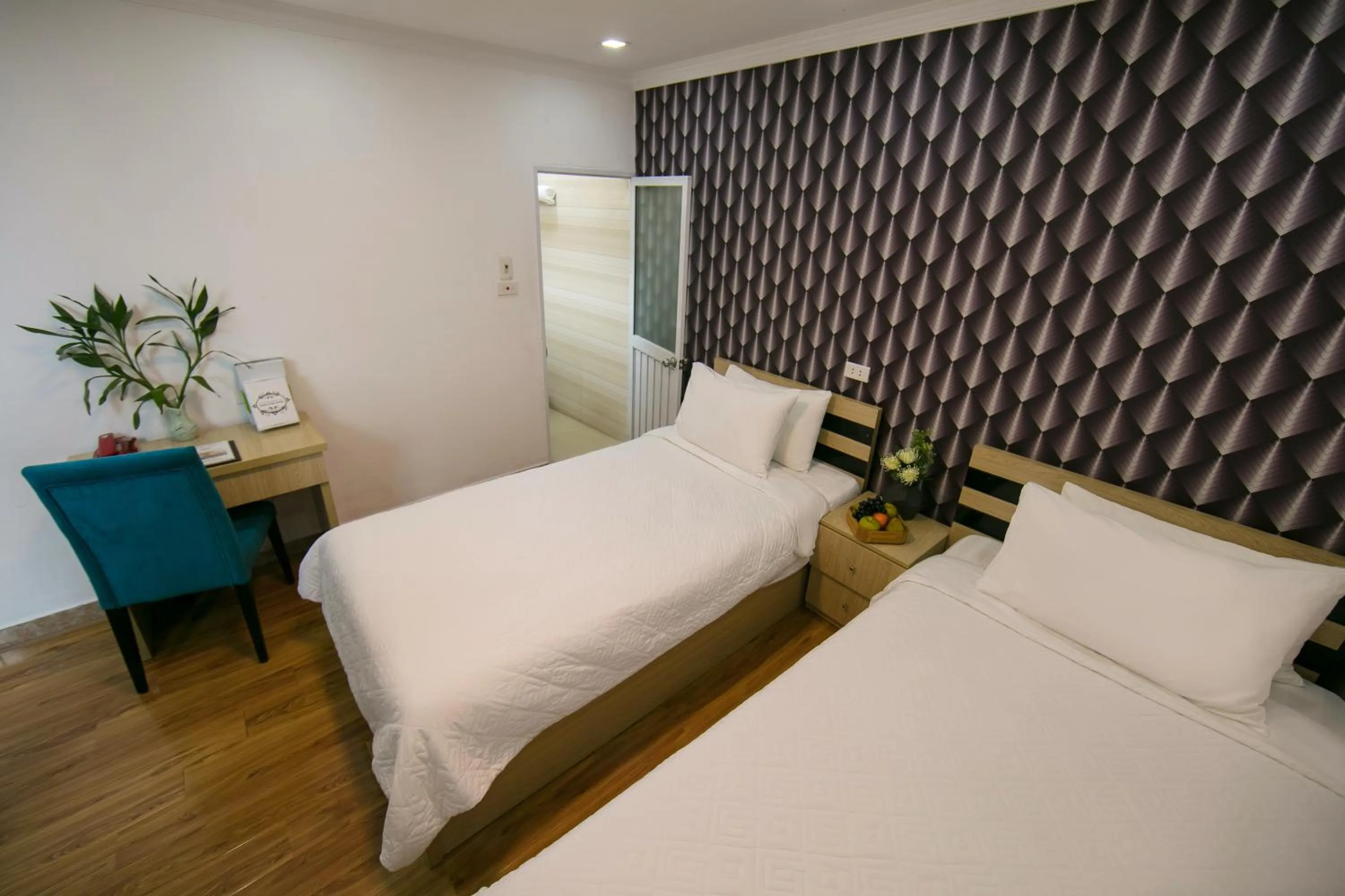 Photo of the whole room, Bed in golden time hostel