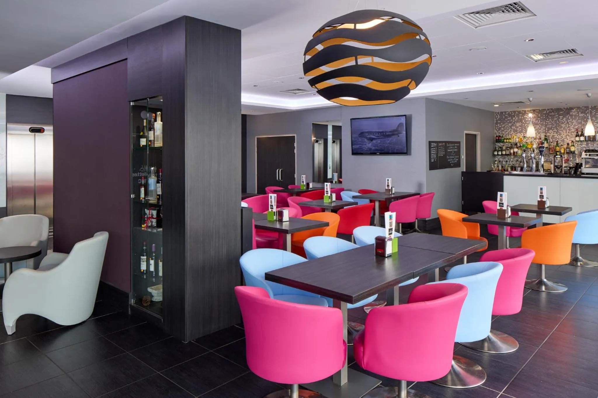 Lounge or bar in Hôtel Astrid