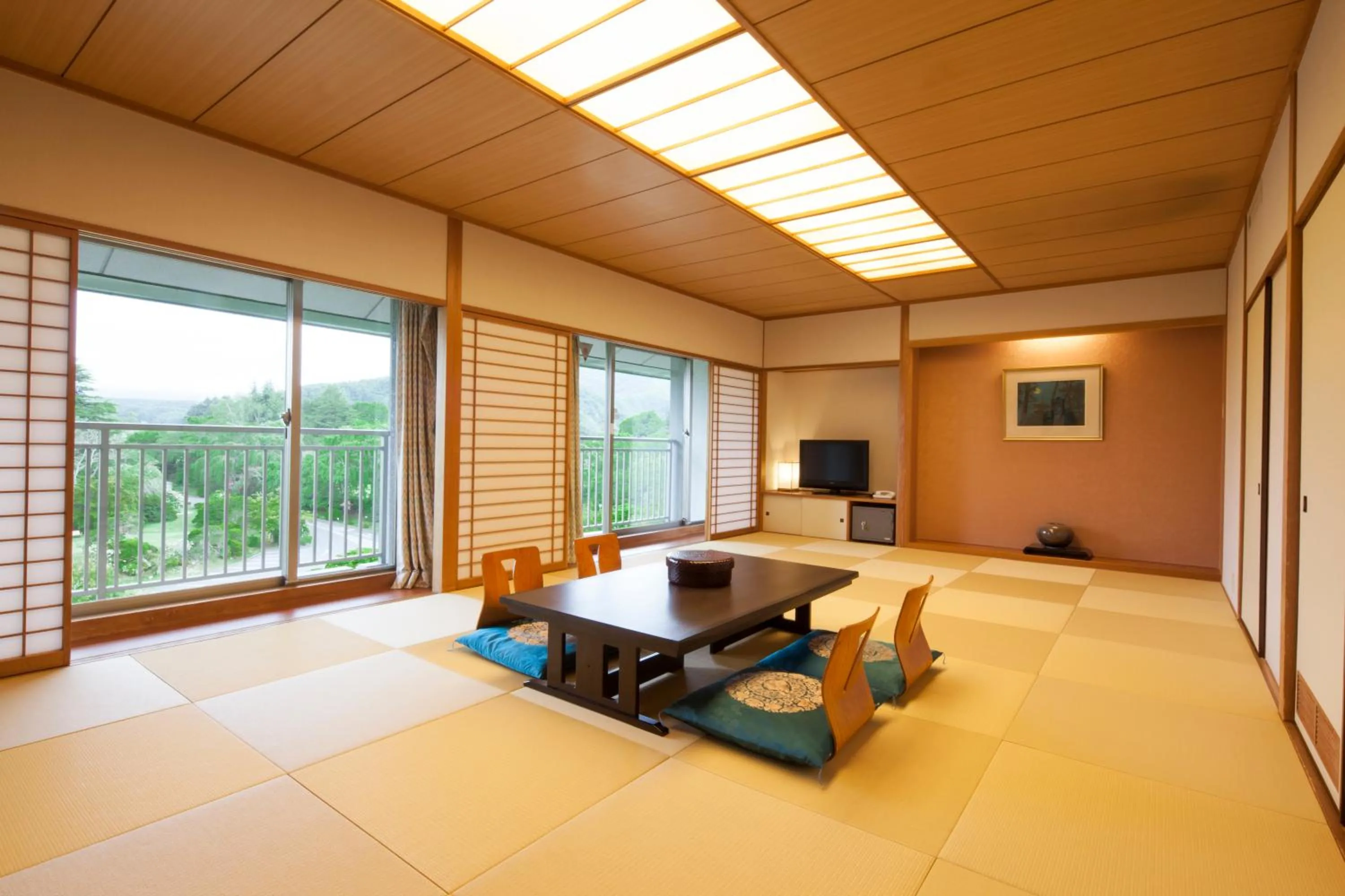 Photo of the whole room in Fuji View Hotel