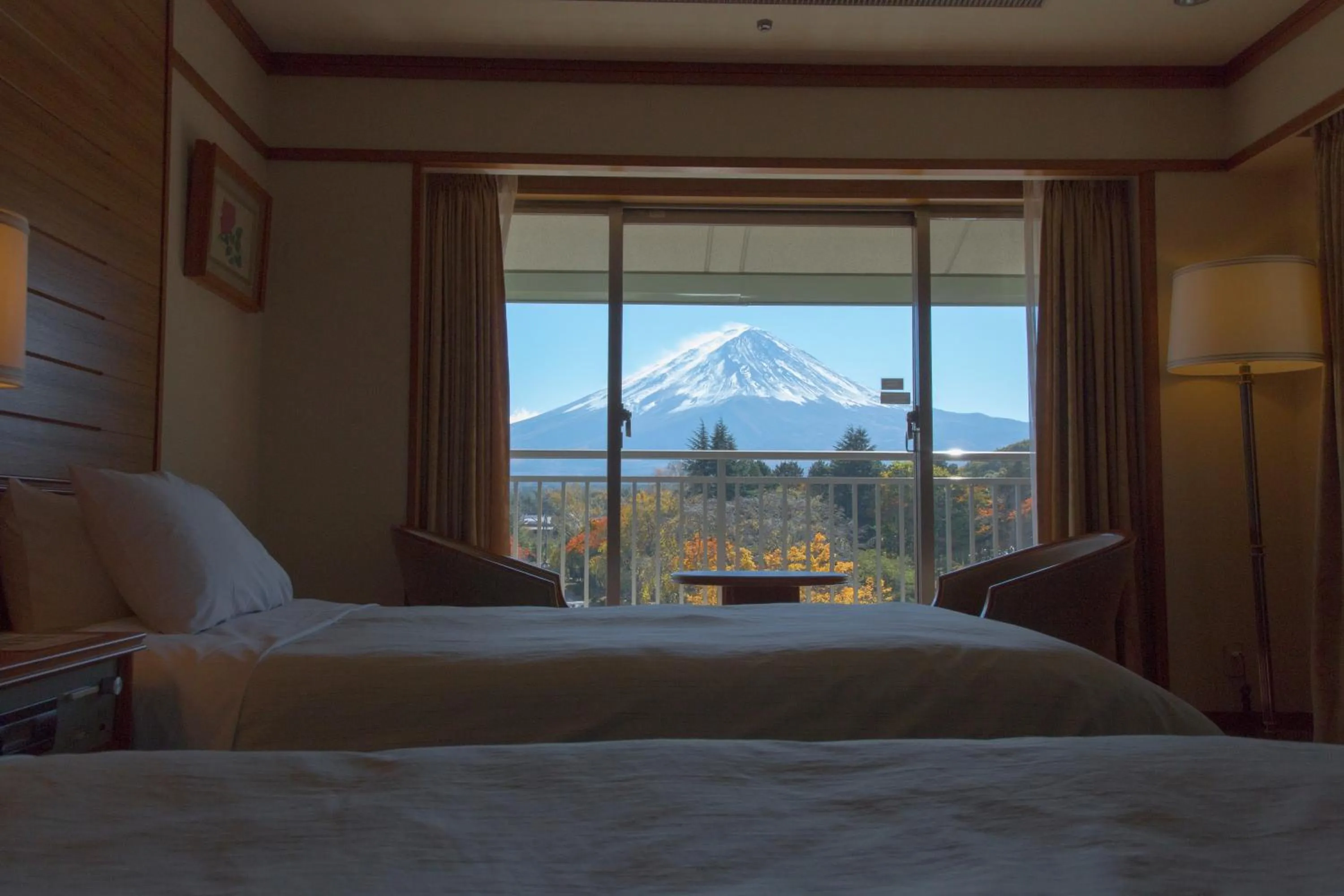 Mountain view, Bed in Fuji View Hotel