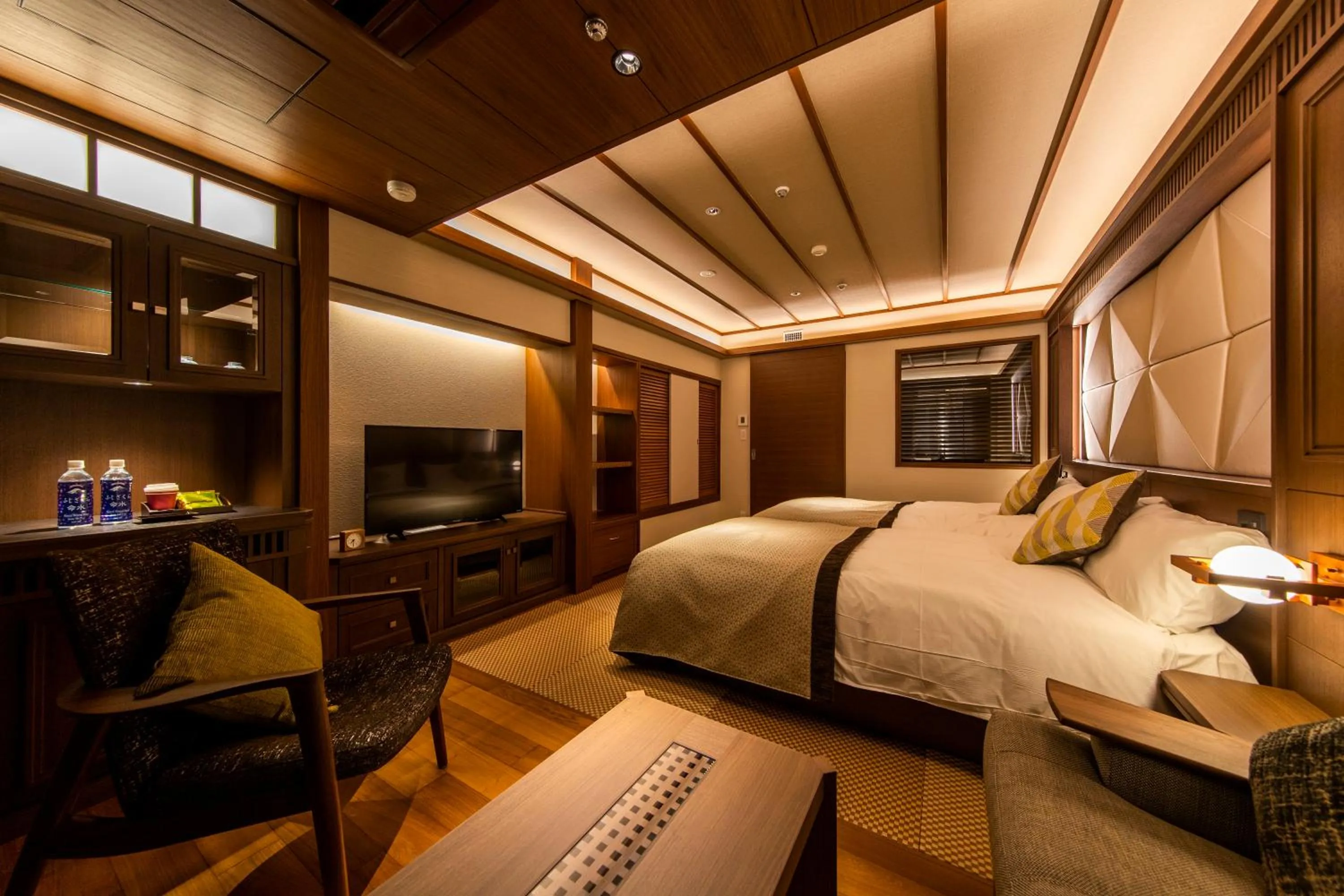 Bed in Fuji View Hotel