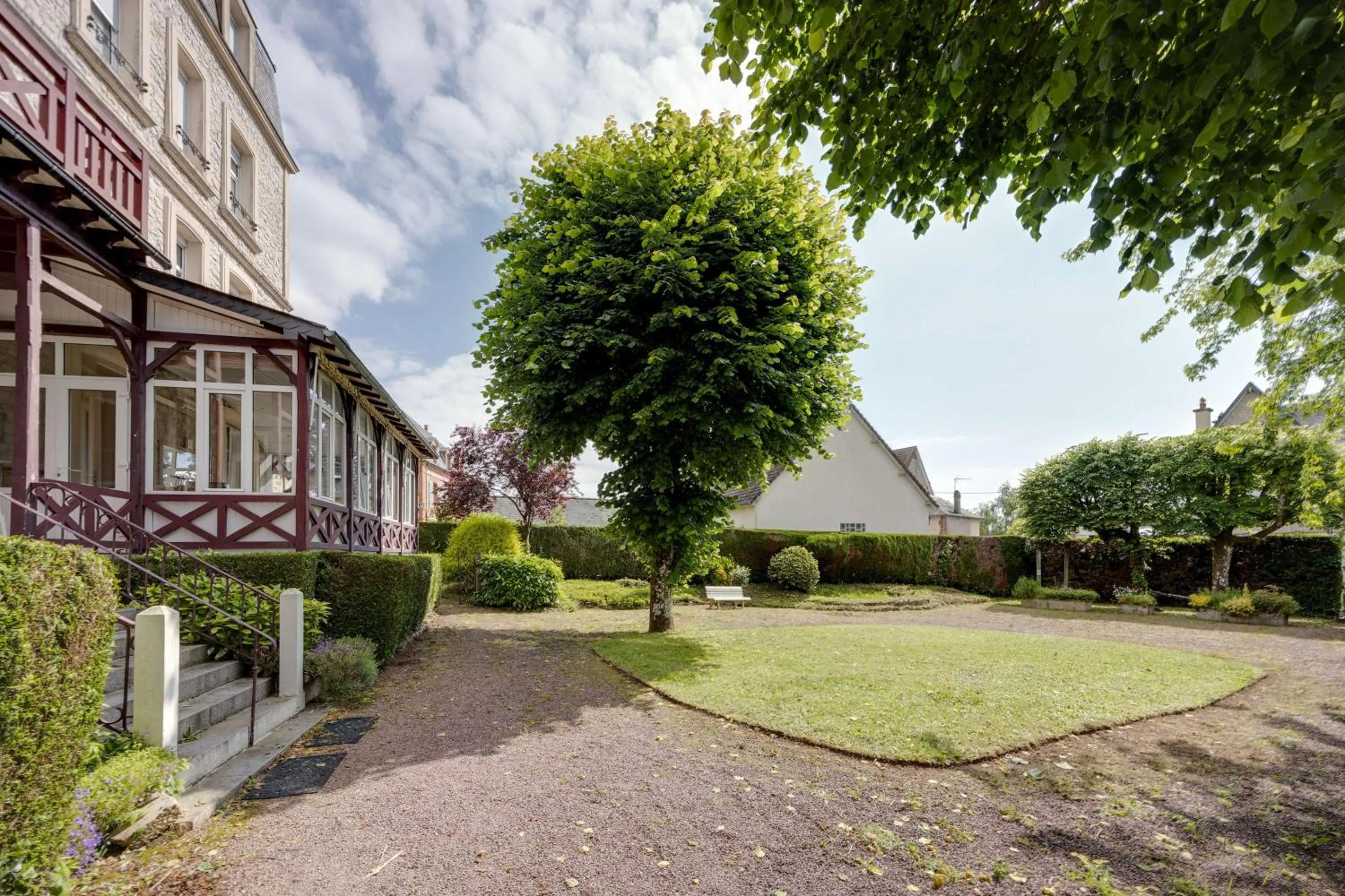 Property building in Brit Hotel Confort Bagnoles Normandie