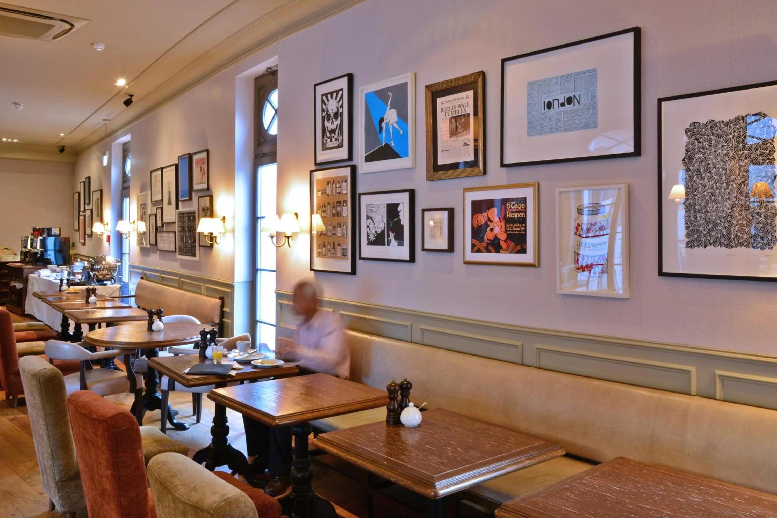 Breakfast in Monbijou Hotel