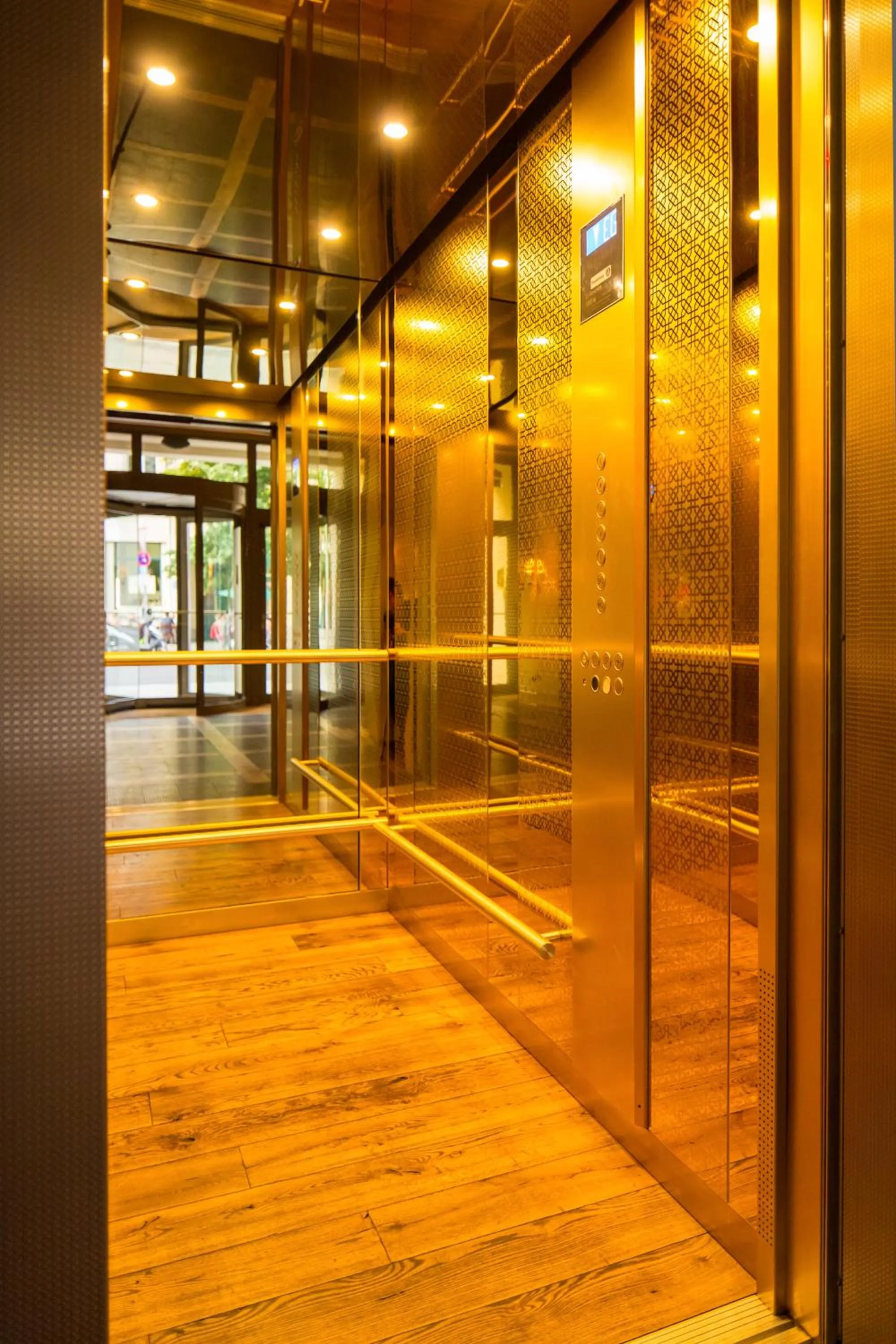 elevator in Monbijou Hotel