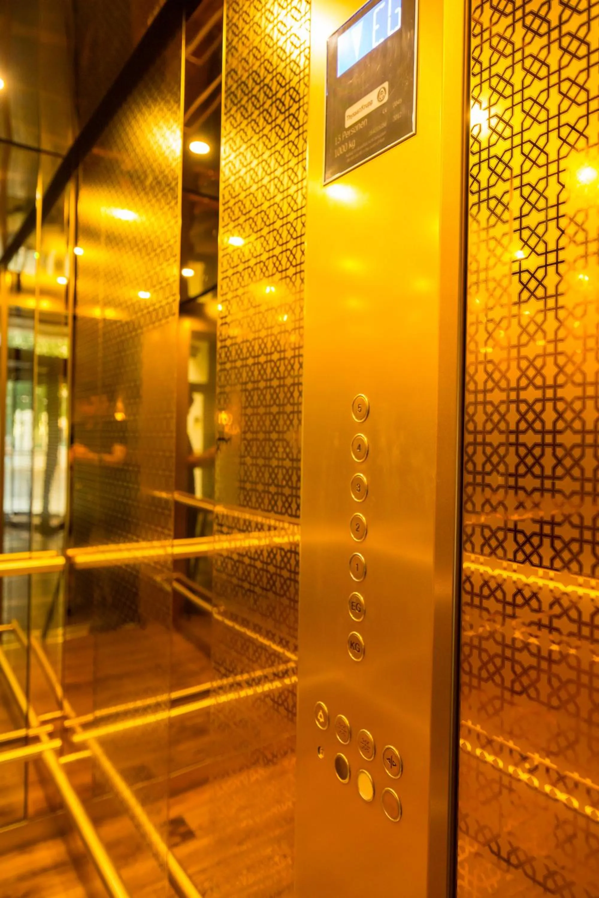 elevator in Monbijou Hotel