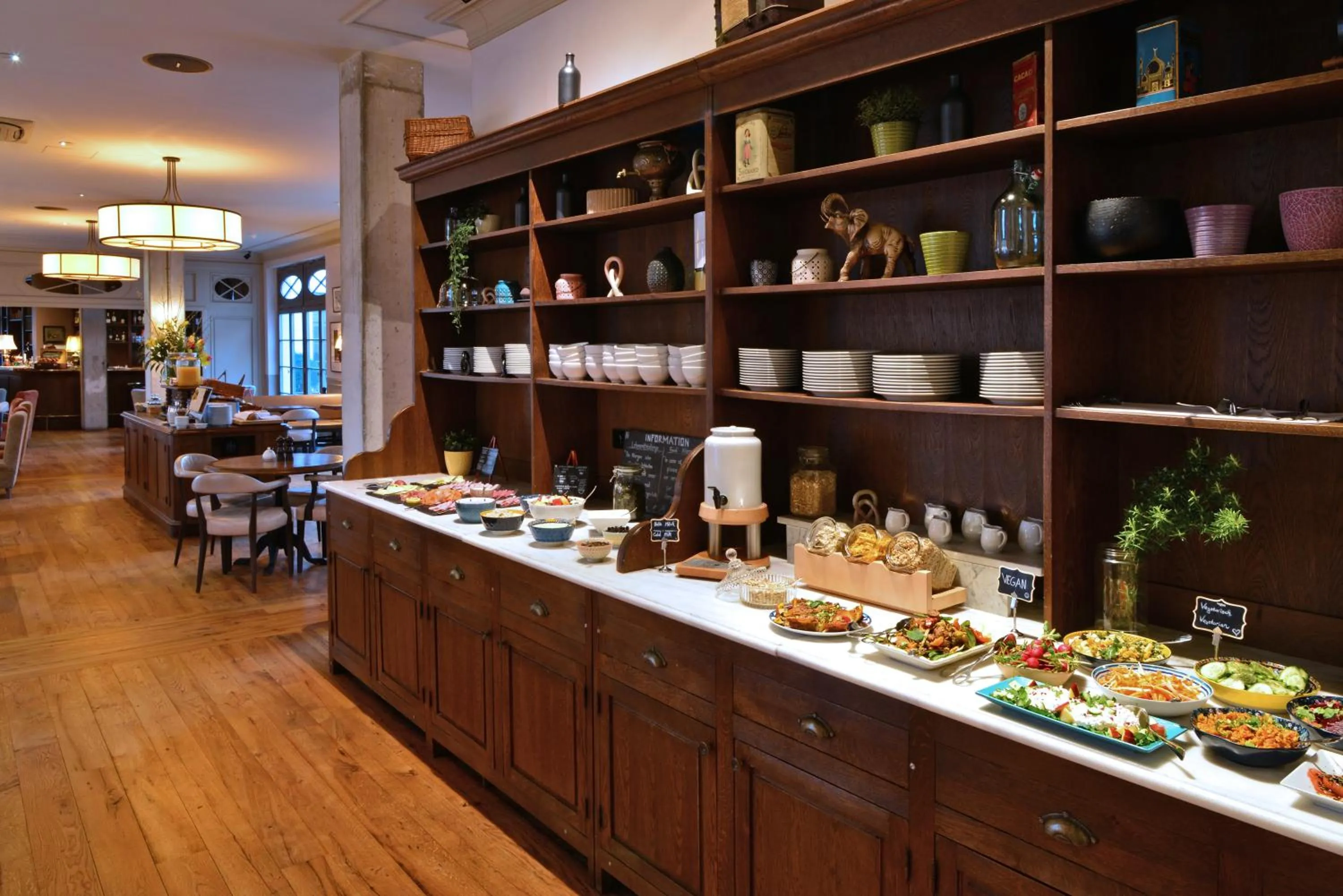 Breakfast in Monbijou Hotel