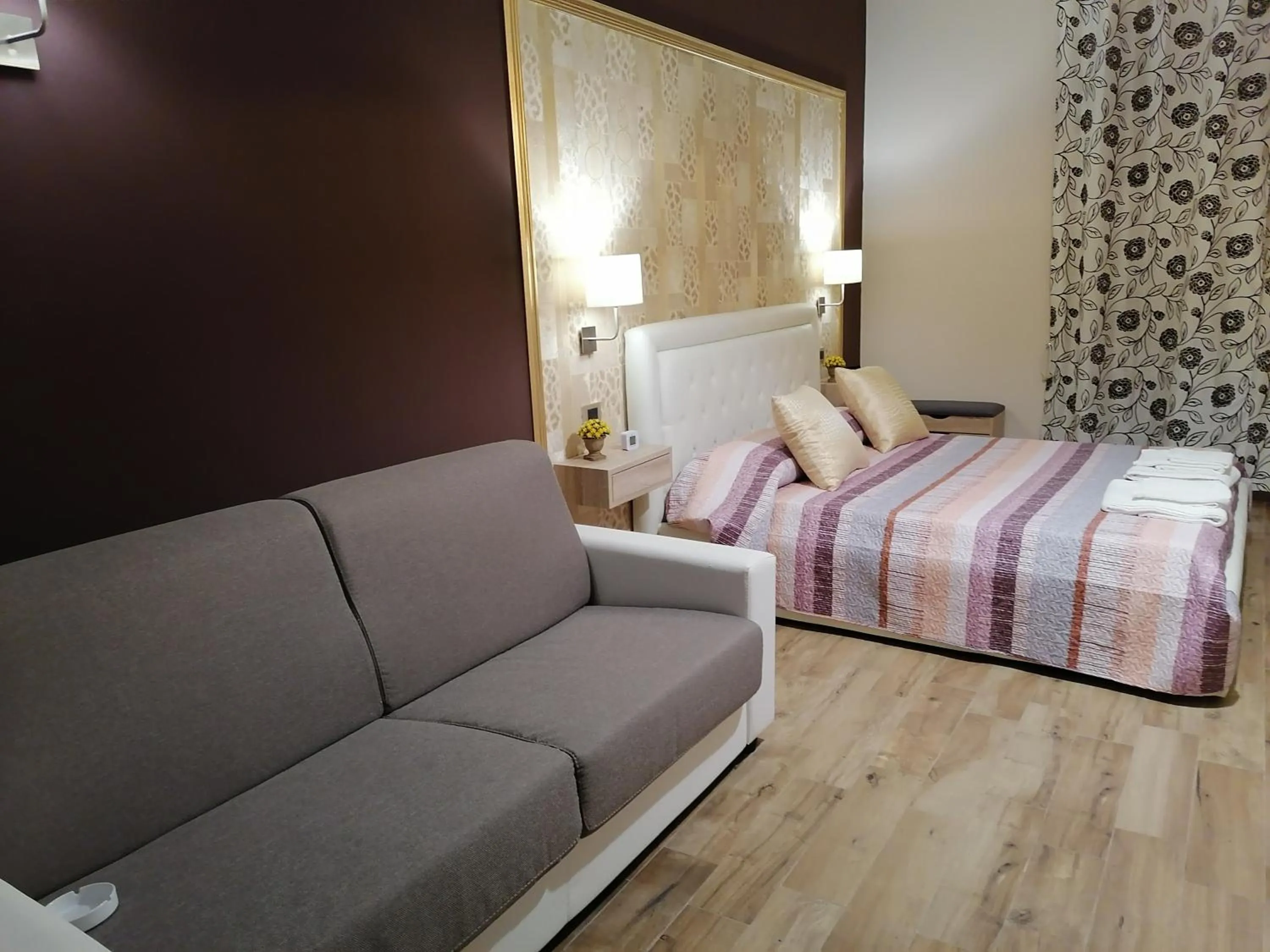 Bed in Home Syrakos B&B