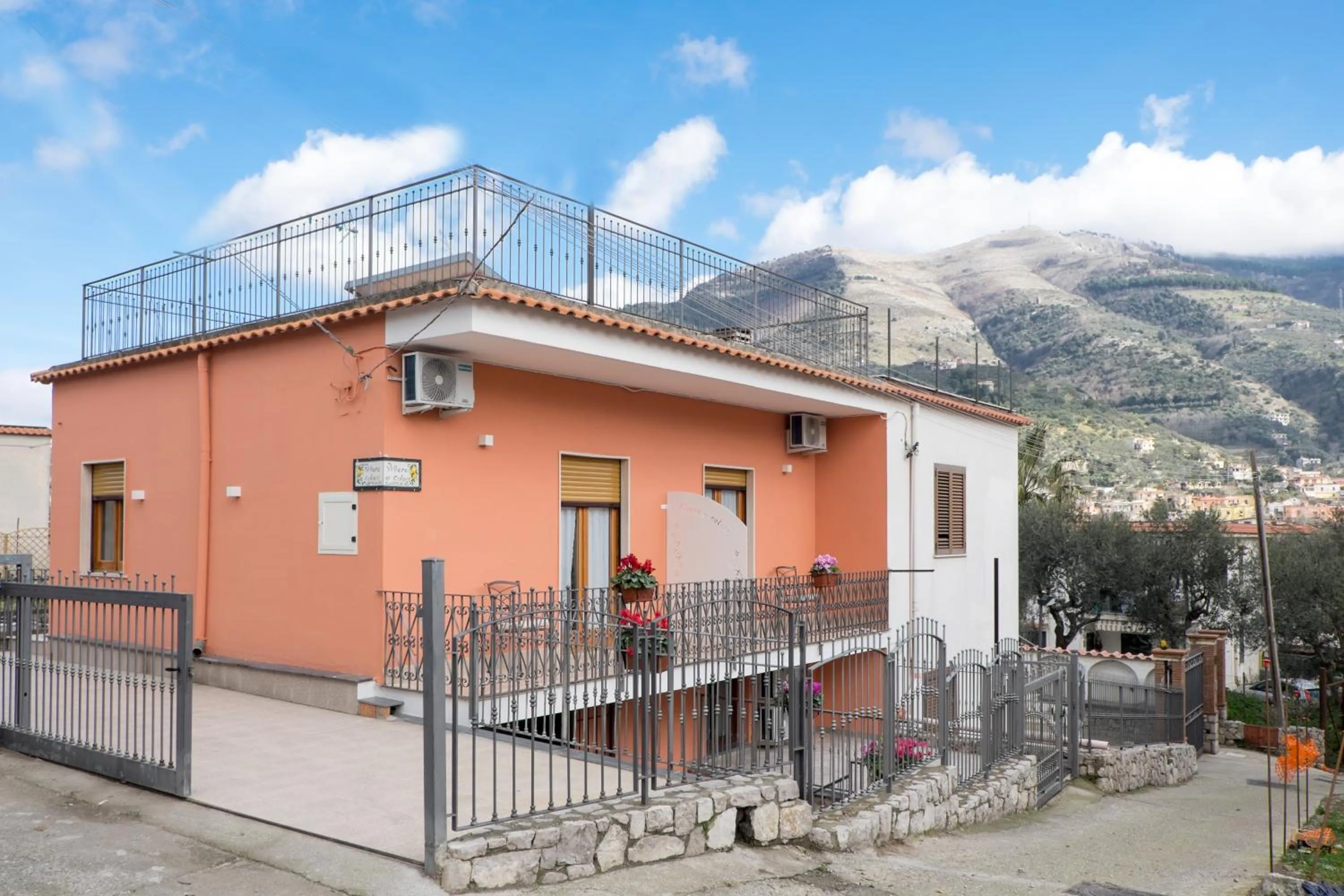 Property building in Vivere a colori