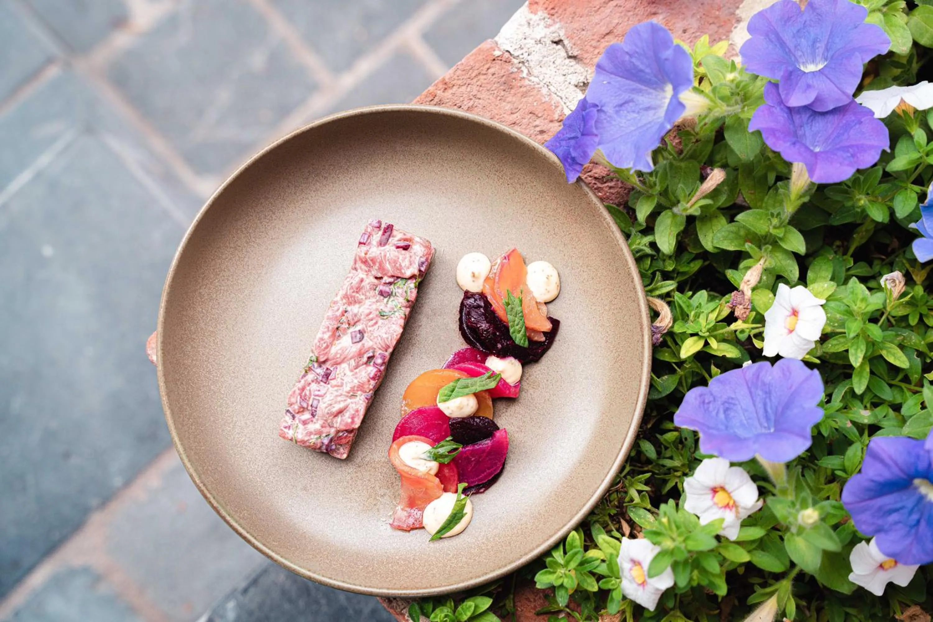 Restaurant/places to eat in Auberge de la Source - Hôtel de Charme, Collection Saint-Siméon